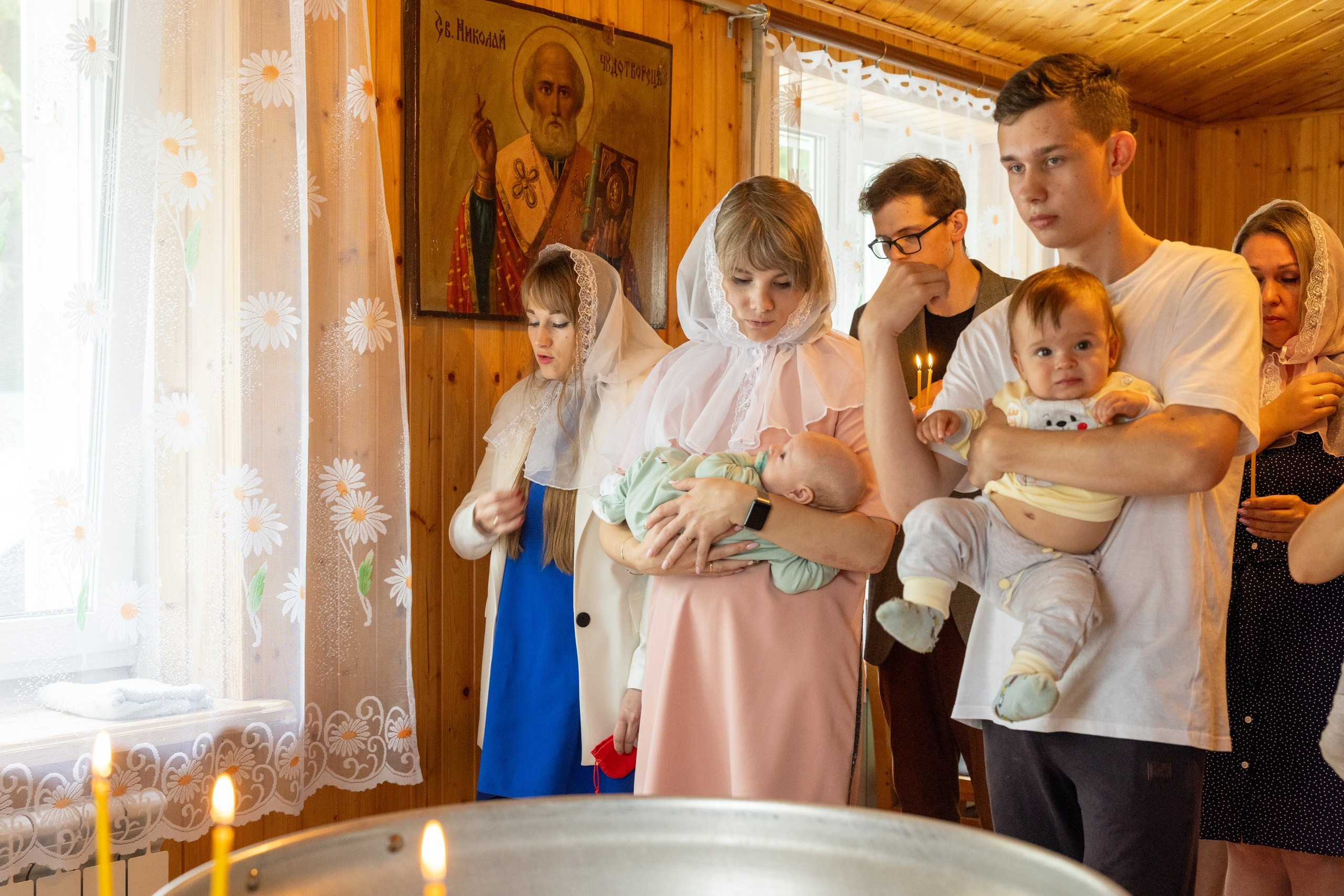 Образец репортажа крещения оригиналы, без искажений, без вспышки, светосильная оптика!. Фотограф в Туле Крупский АнДРей. Фотостудия «КАДР71» в Туле