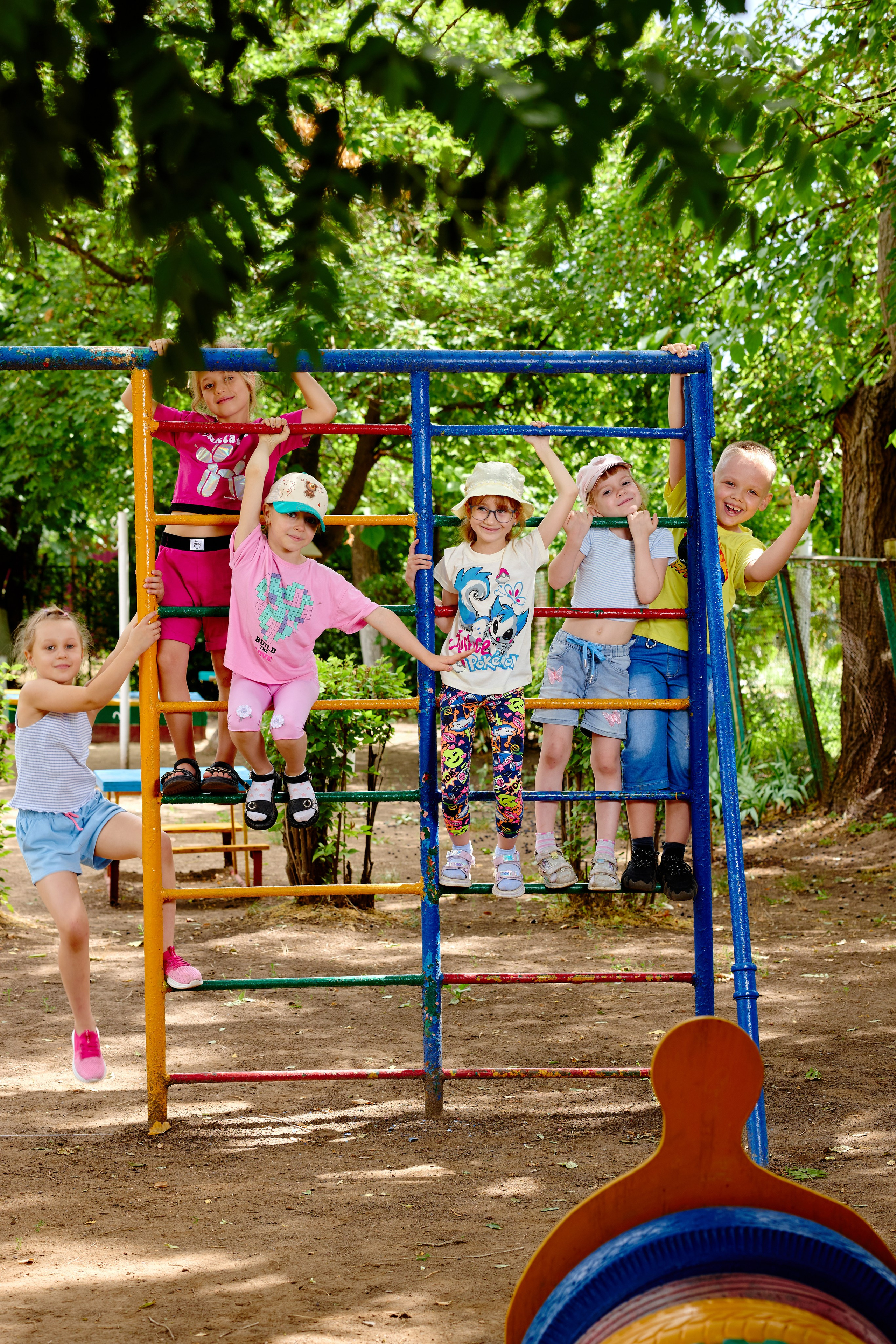 Пример летней съемки в детском саду № 92 Старшая группа Радуга. Фотограф Выпускные альбомы Таганрог Сергей Коробченко