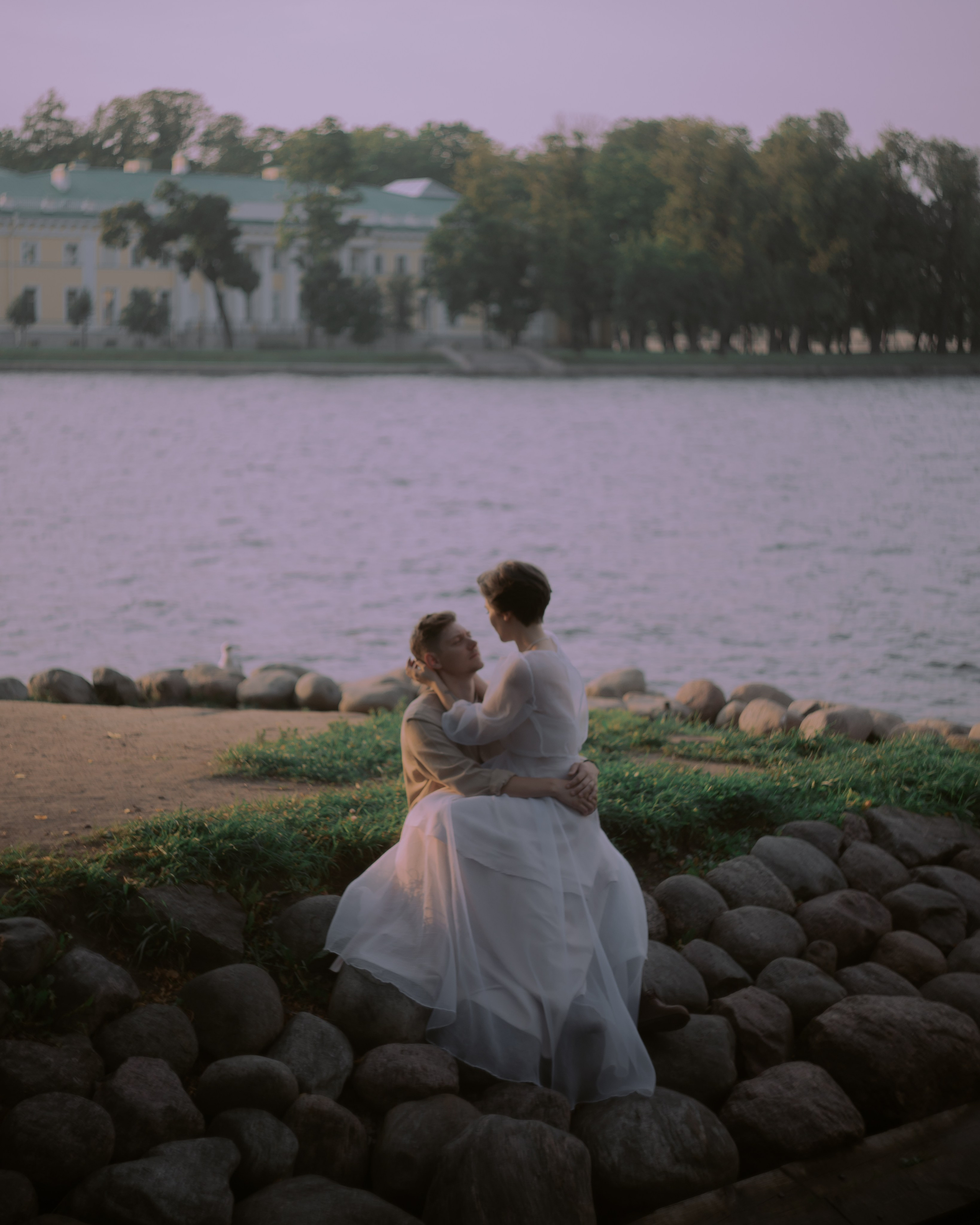 свадебная фотосессия у воды в СПб
