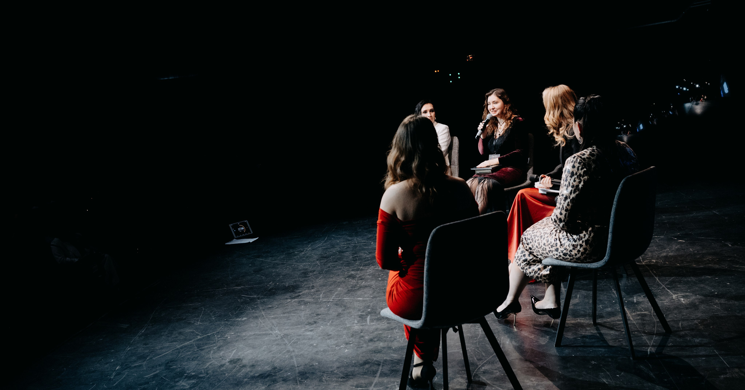 Ивент в Театре в Хамовниках. Репортажный Фотограф Александр Казин