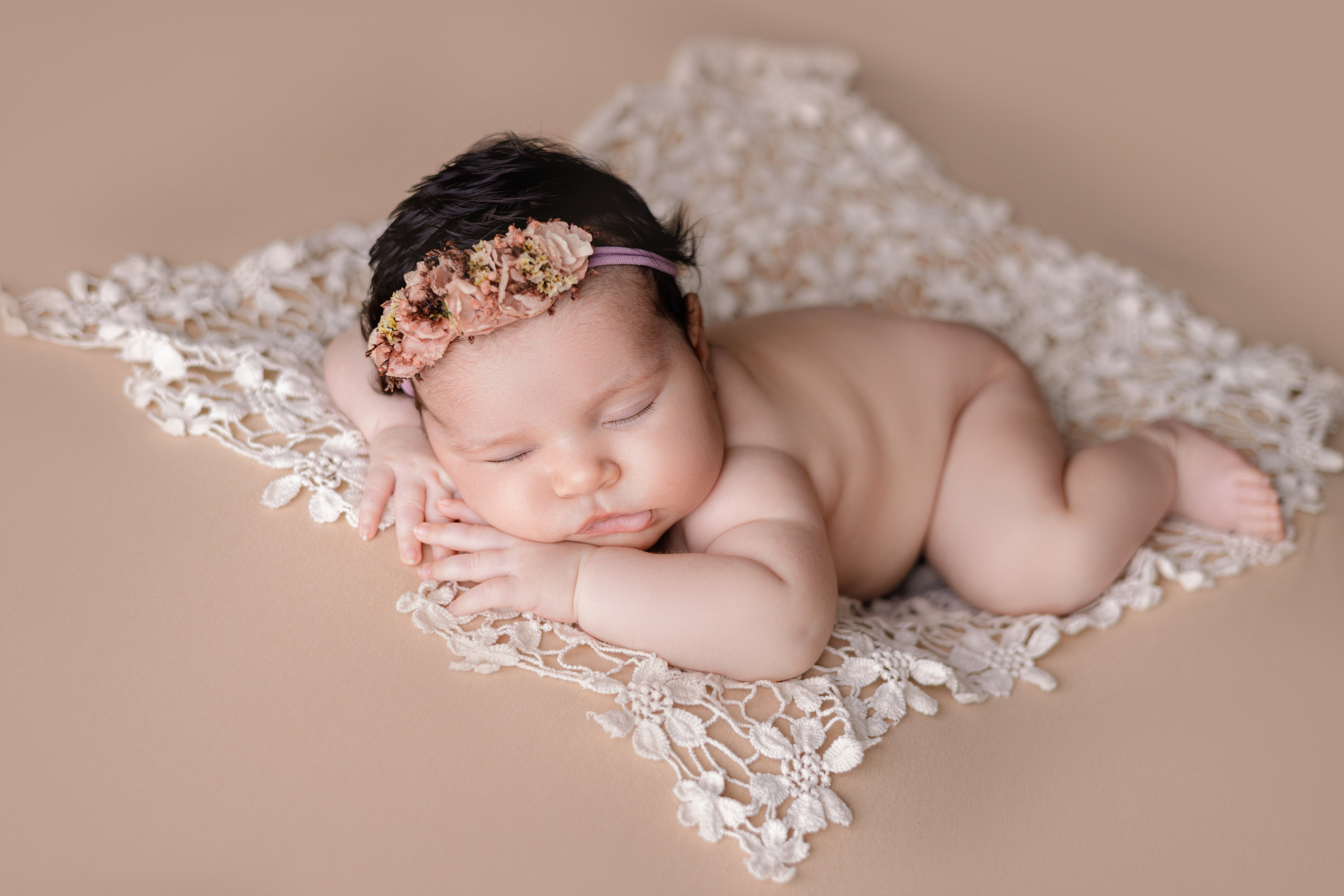 Аймира. Евгения Горбунова фотограф новорожденных в Новом Уренгое