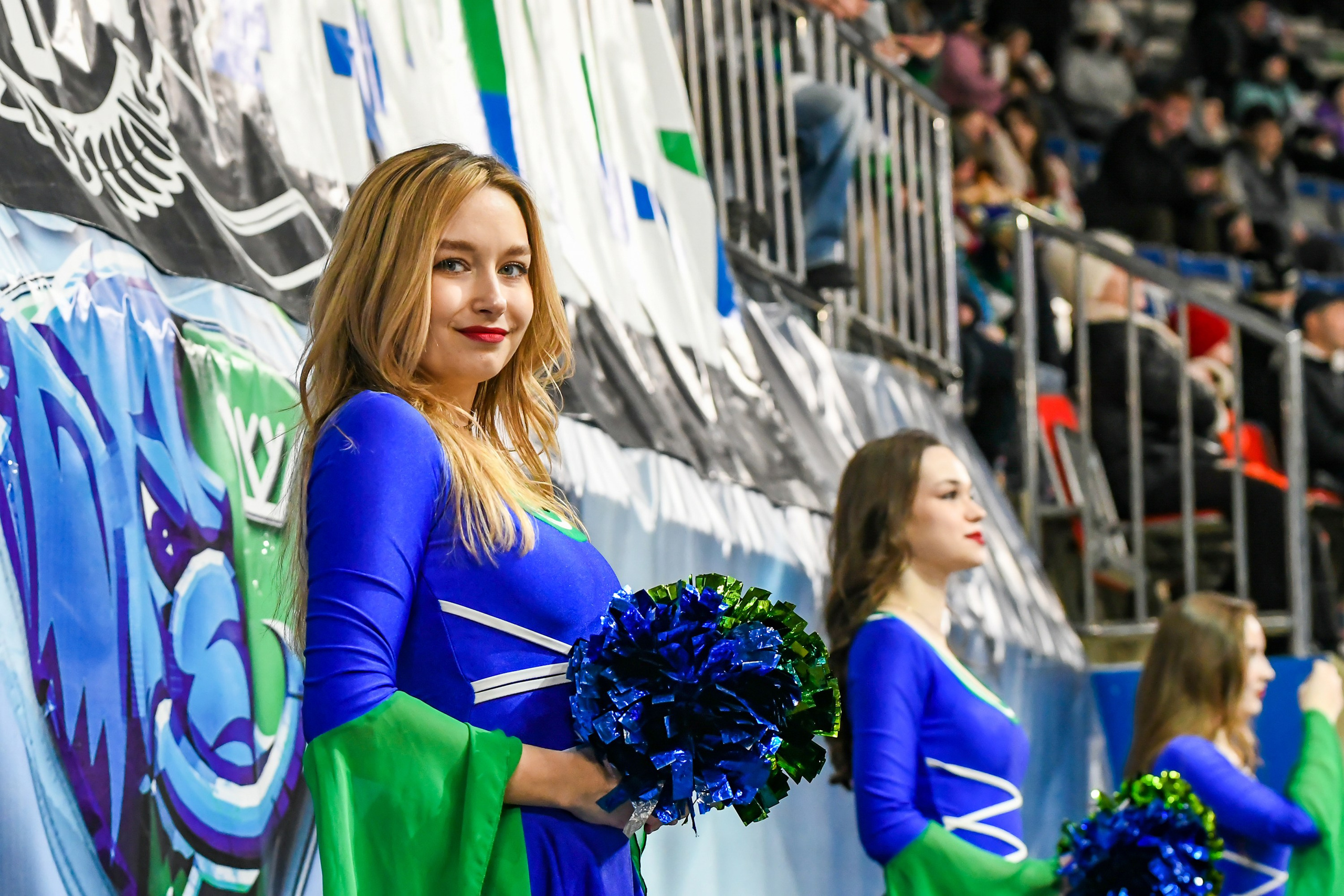 Матчи регулярного чемпионата ВХЛ. Фотограф в Ханты-Мансийске Евгений Жуланов