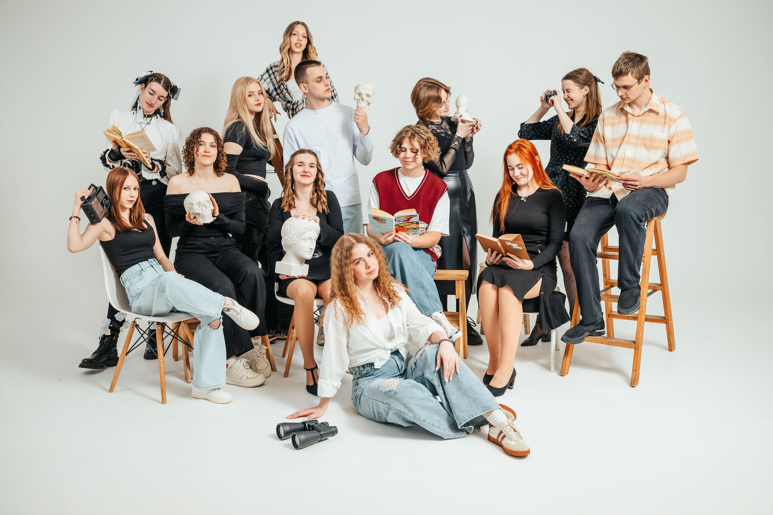 9 и 11 классы. Студия школьной фотографии в Твери. Выпускные альбомы в Твери