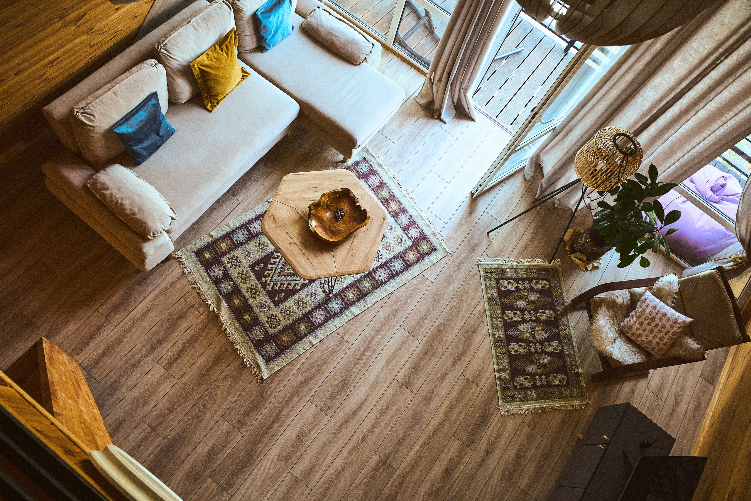 Съемки интерьера глэмпинга Светогорье. Индивидуальный фотограф в Сочи Владимир Чудинов