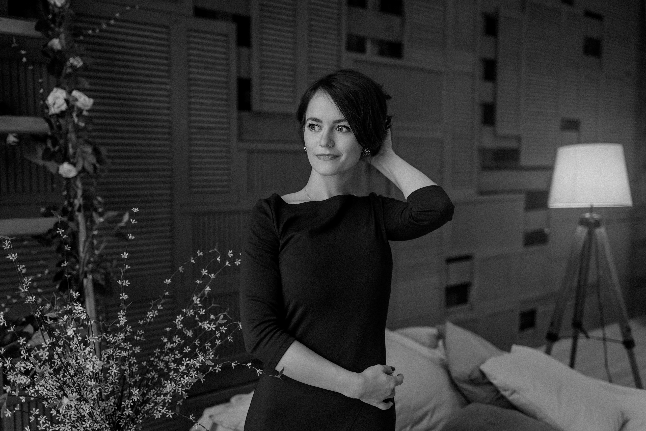 индивидуальная портретная фотосессия в чб для девушки