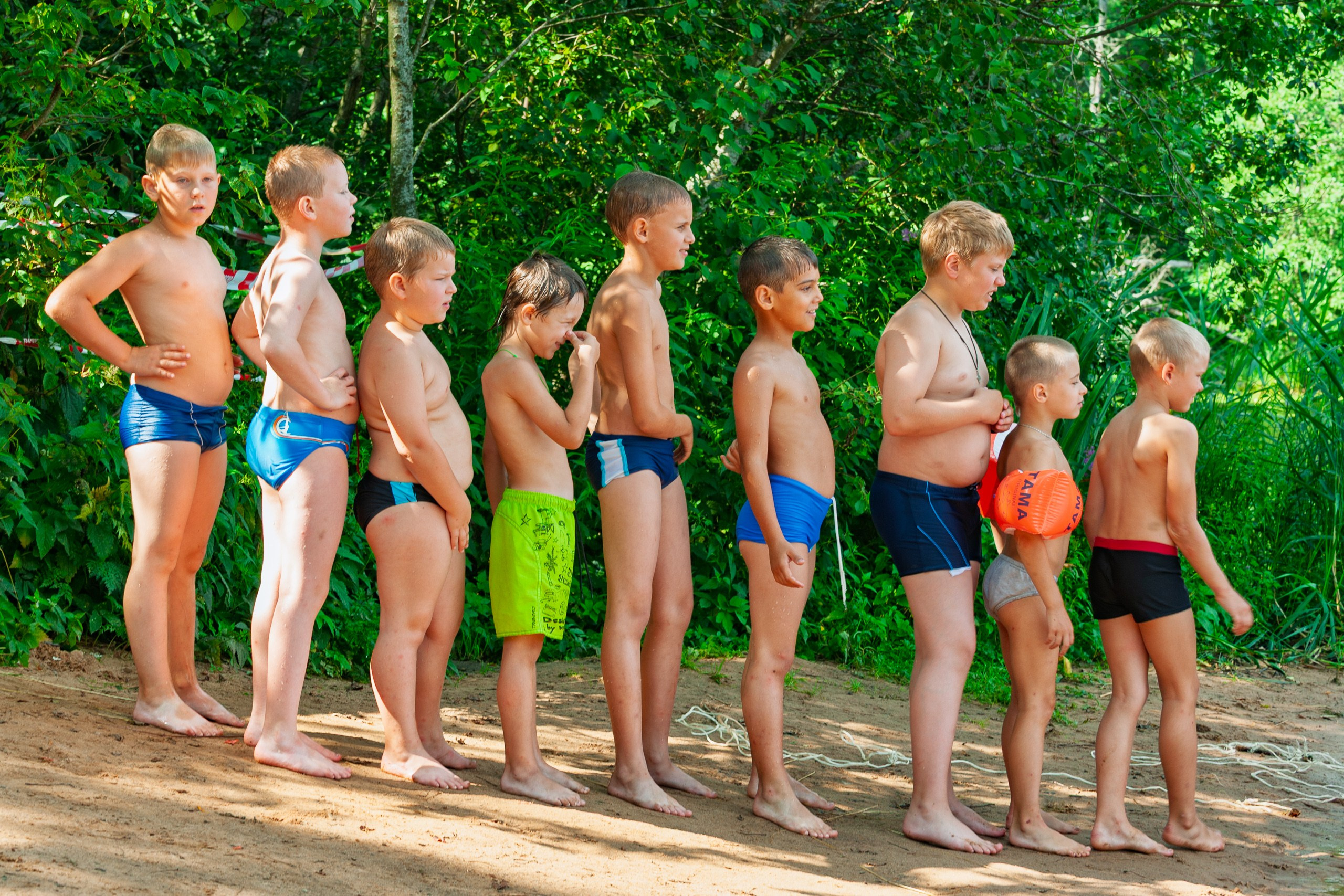 Летние тренировочные боры Школы Боевых Искусств «МОН», Валдай 2011 г. купаемся в озере