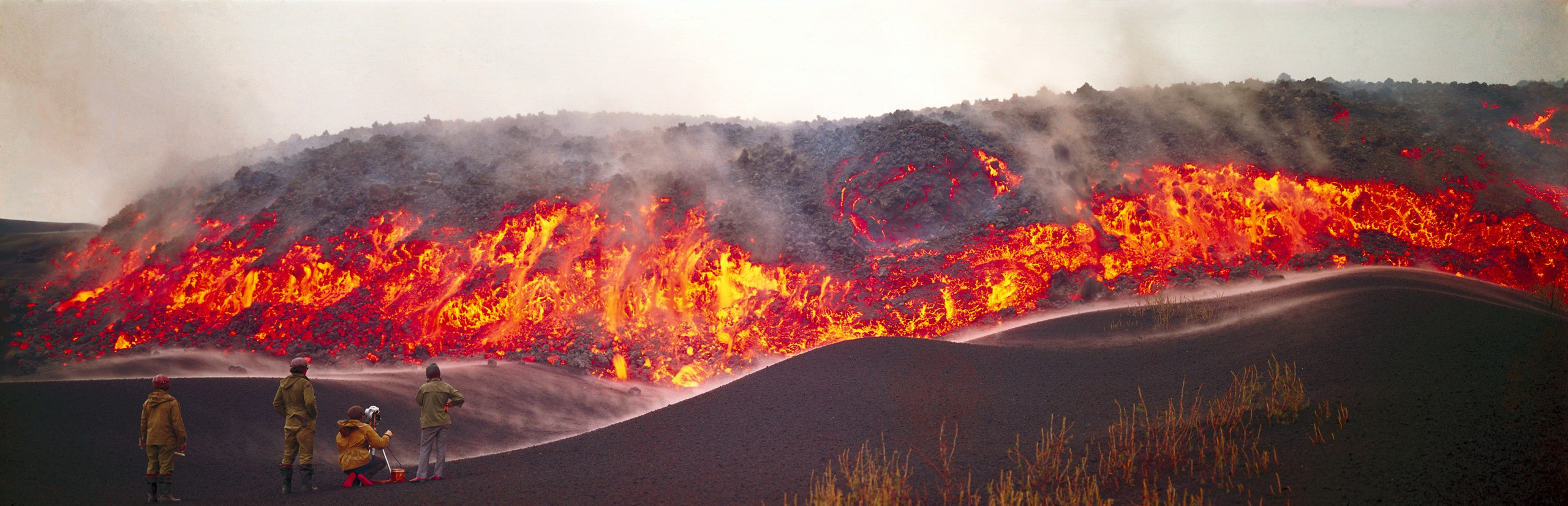 Лавовый поток. Толбачик, 1975г