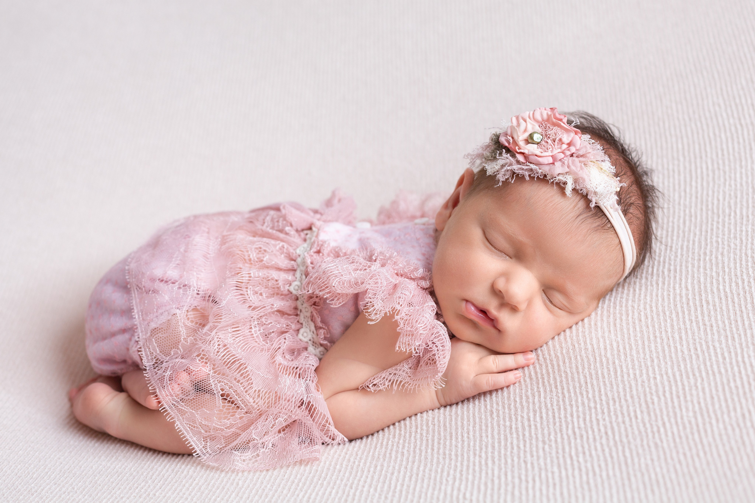 PH @newborn_flower. Retoucher Aleksmokh