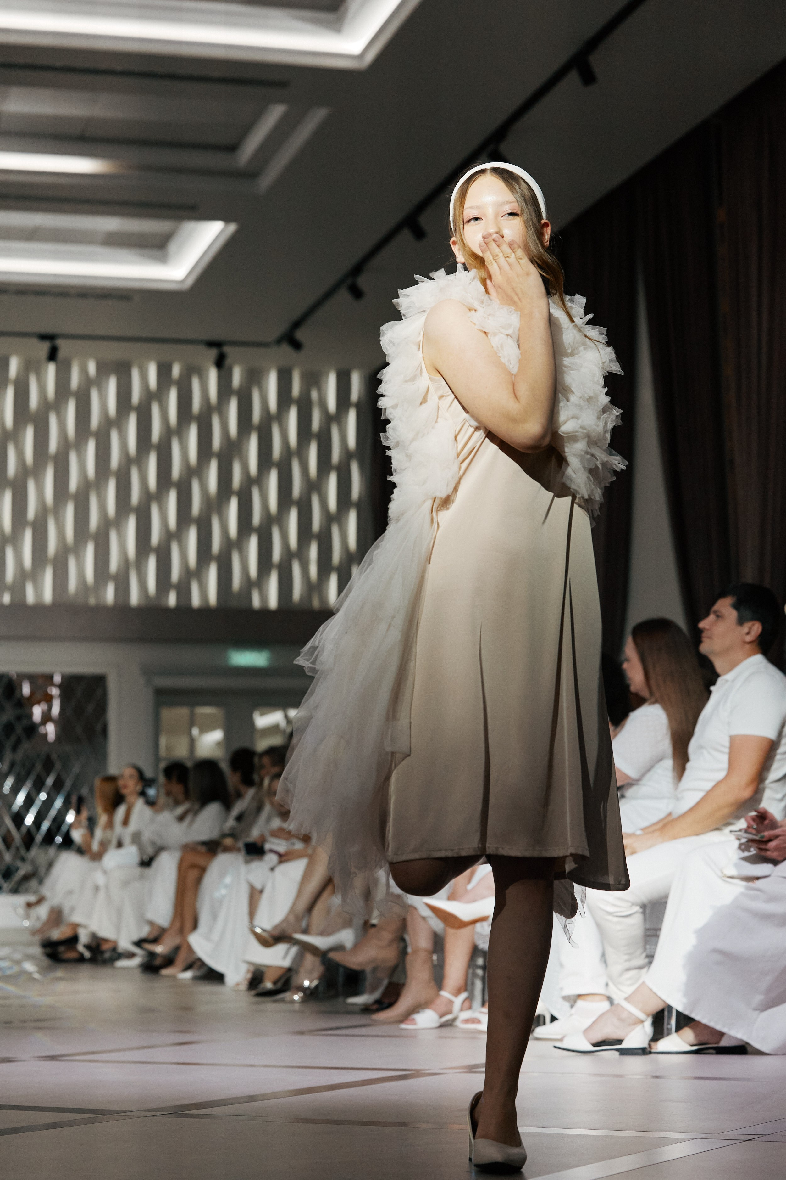 KRASNODAR FASHION WEEK 14.06. Свадебный репортажный фотограф краснодар максим дремов дрёмов фотосессия студия цена