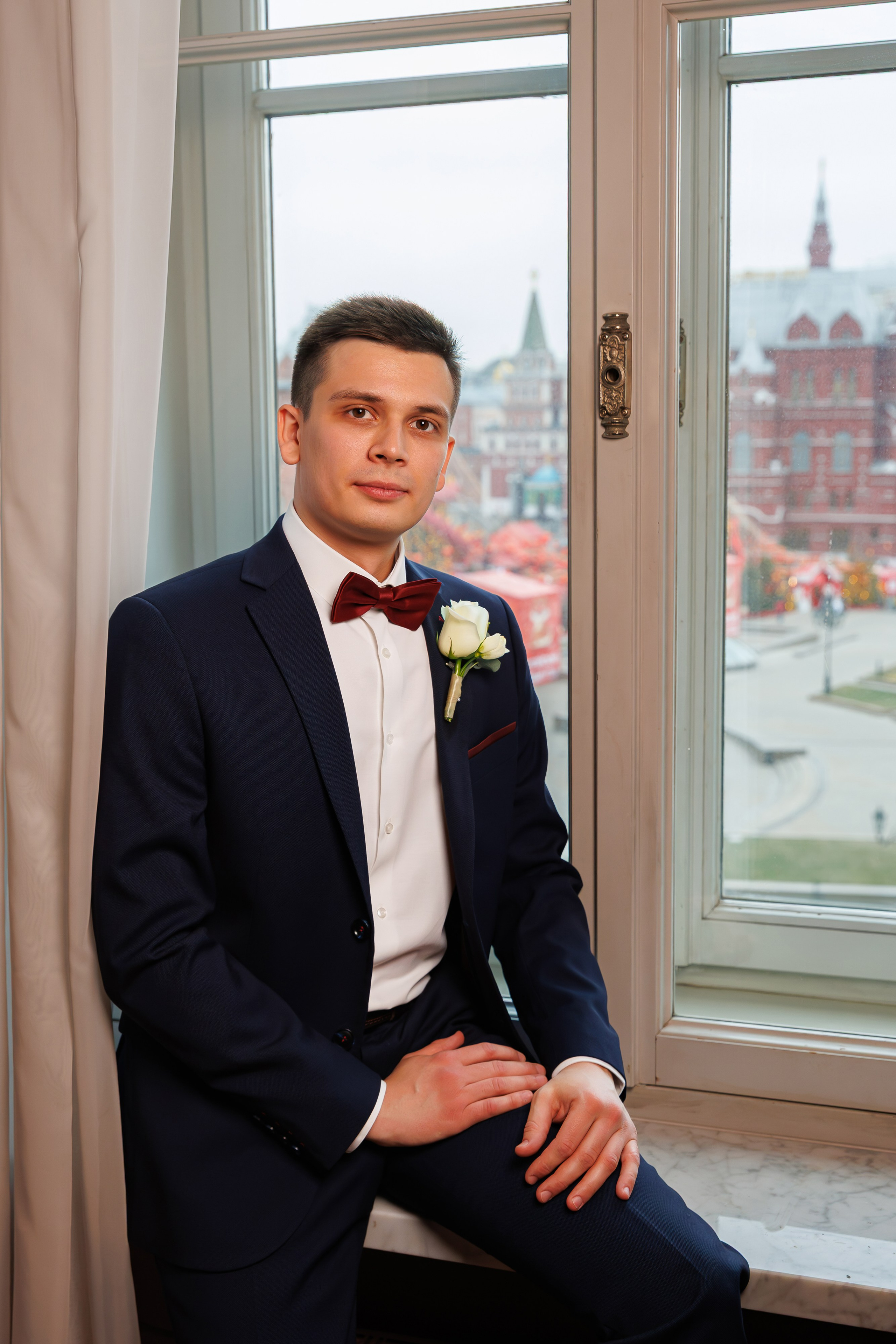 Свадебная фотосессия и сборы в гостинице Националь. Свадебный фотограф Москва и МО Сергей Киржаев