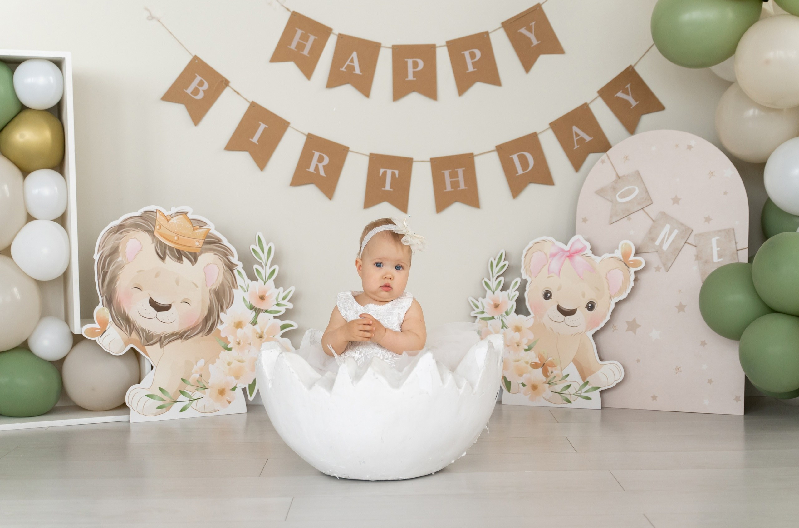 Cake smash. Фотостудия Малина в городе Улан-Удэ. Фотограф Ирина Жарникова