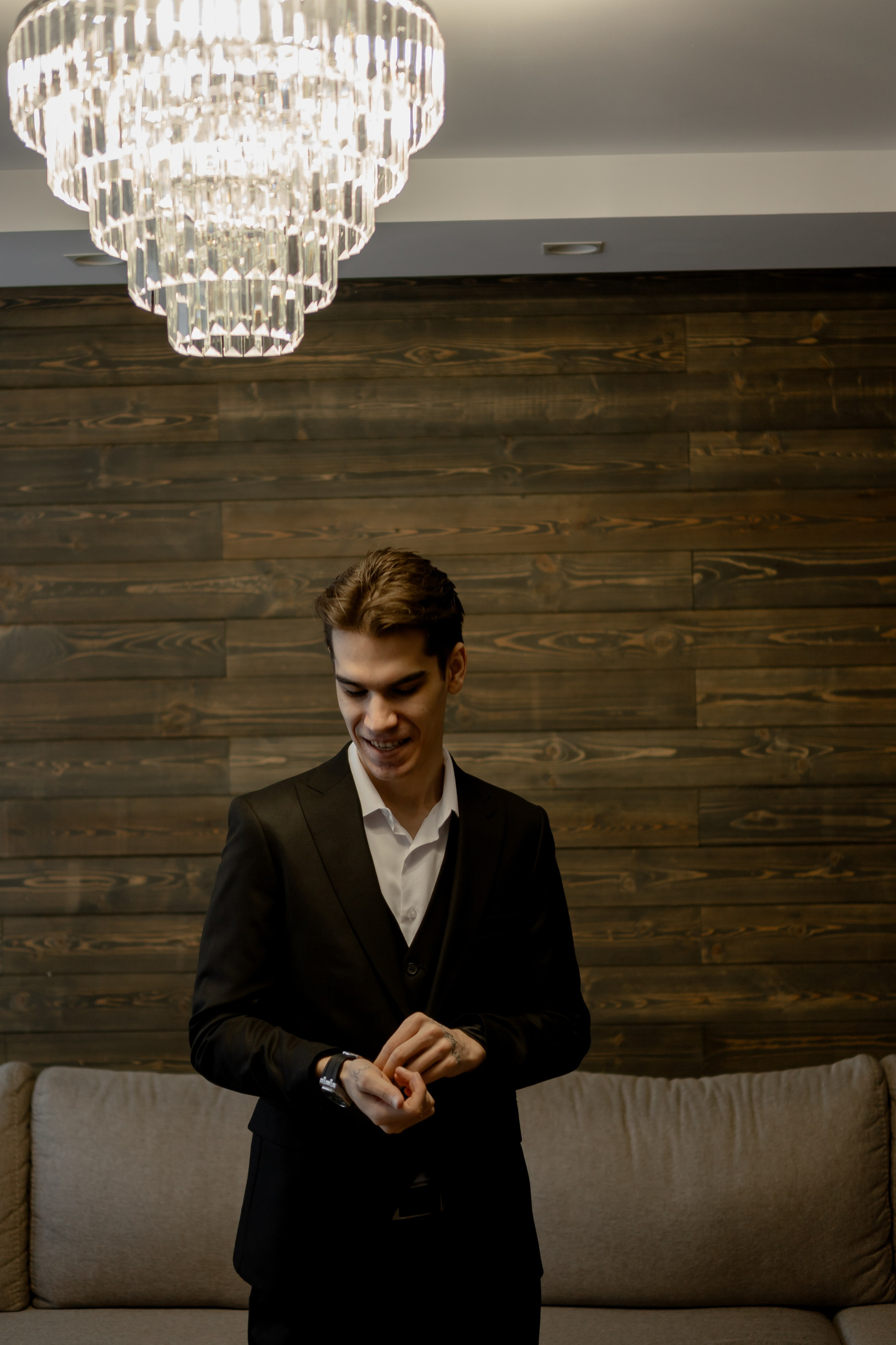 СВАДЕБНАЯ СЬЕМКА СБОРОВ В ОТЕЛЕ И ВЫЕЗД НА ЦЕРЕМОНИЮ (СНЯТО В СИБИРЕ В НИЖНЕВАРТОВСКЕ). Профессиональный фотограф, Санкт-Петербург — Виктория Богомолова