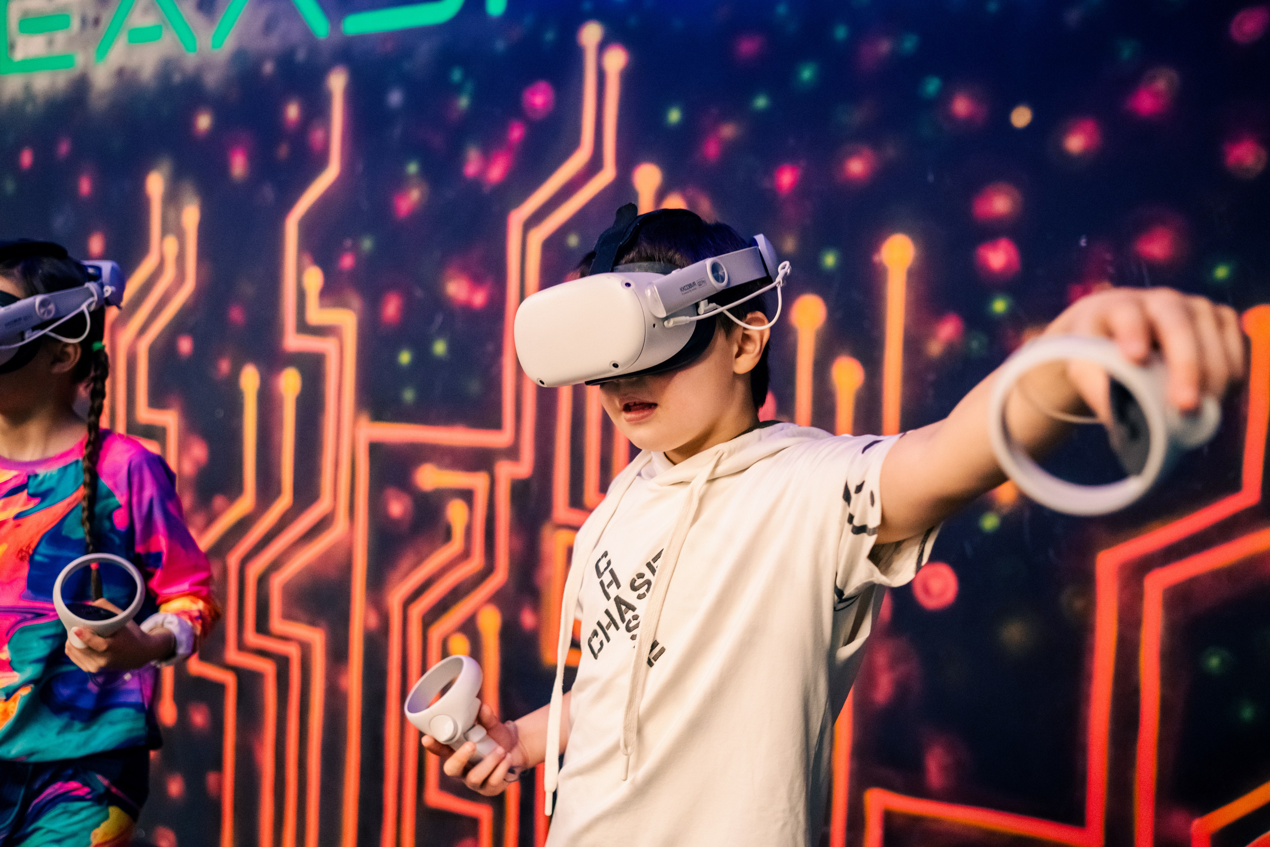 VR (November-December 2024). Felixtones