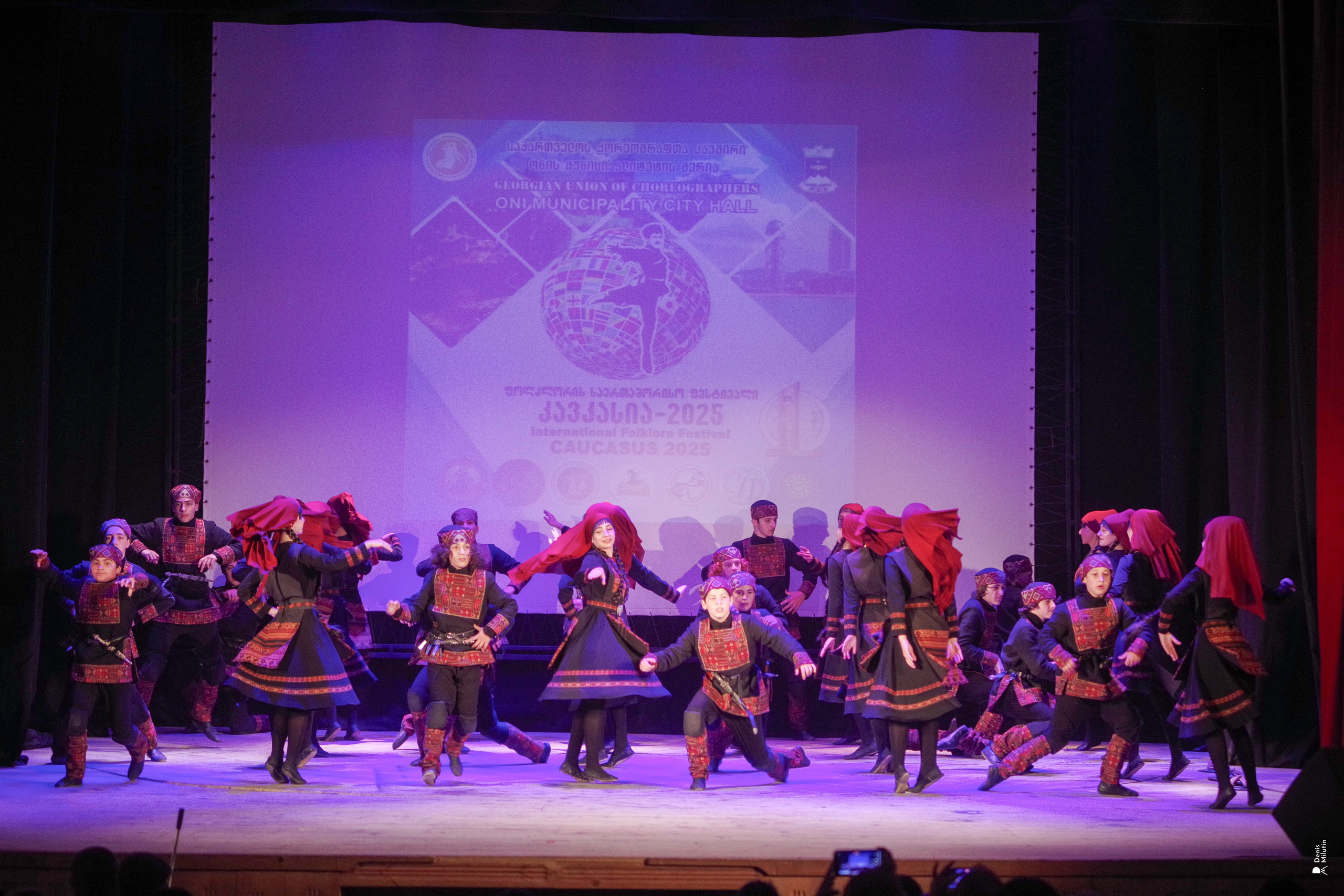 Танцы в прекрасном Они. Портретный фотограф Денис Милютин