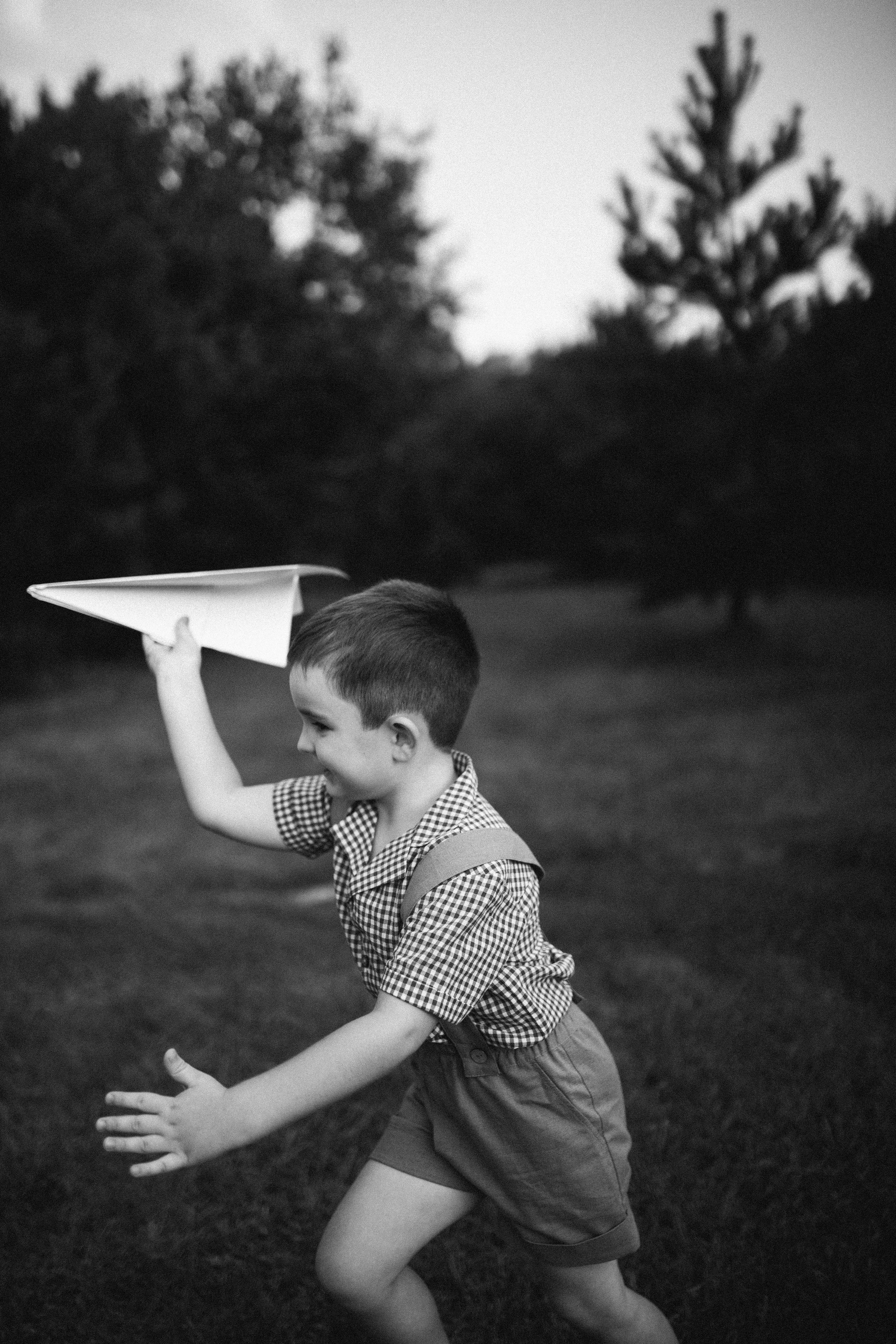 Весёлая прогулка вместе с мамой. Свадебный и семейный фотограф в Нижнем Новгороде