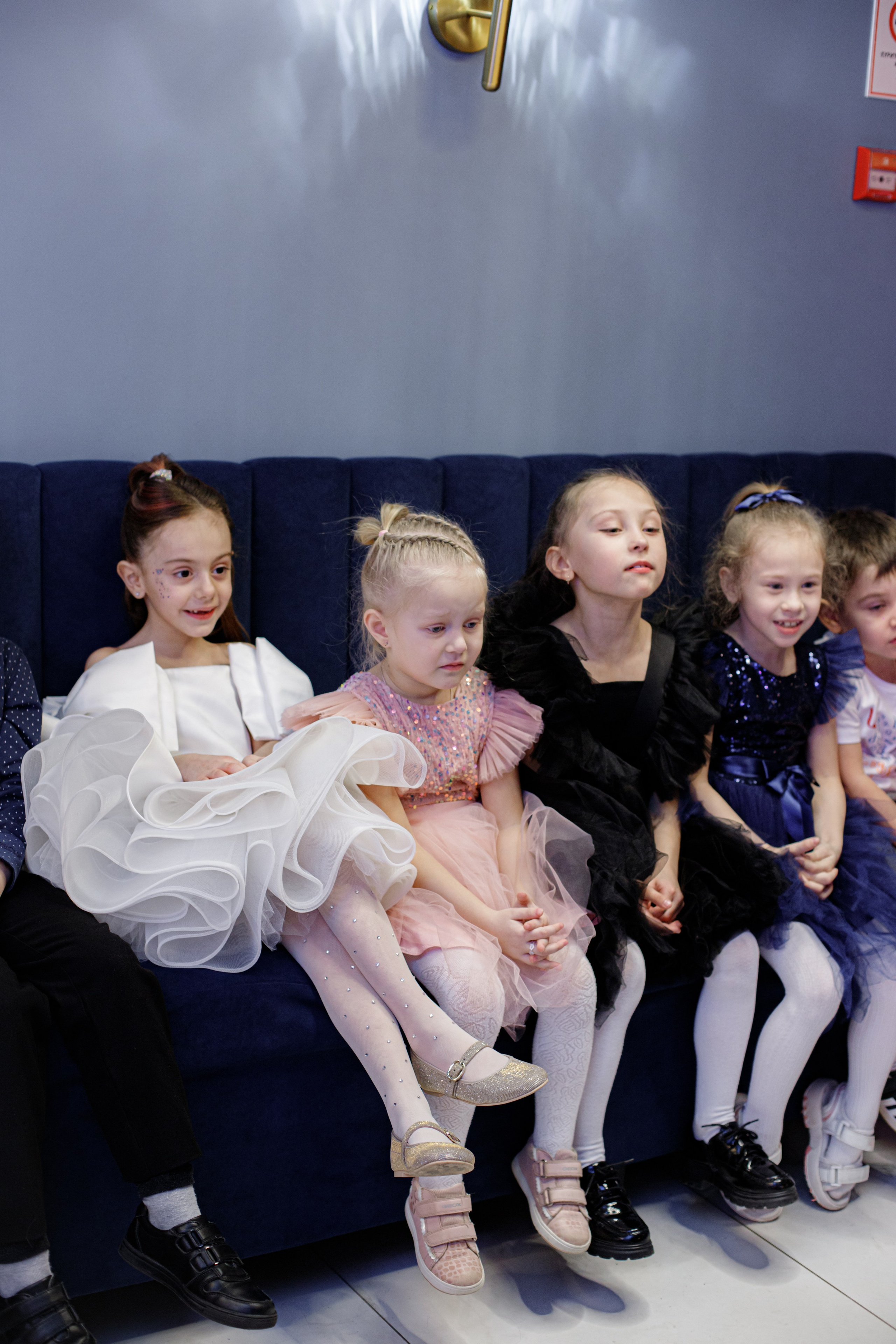 ASIA'S BIRTHDAY PARTY. Photokarish