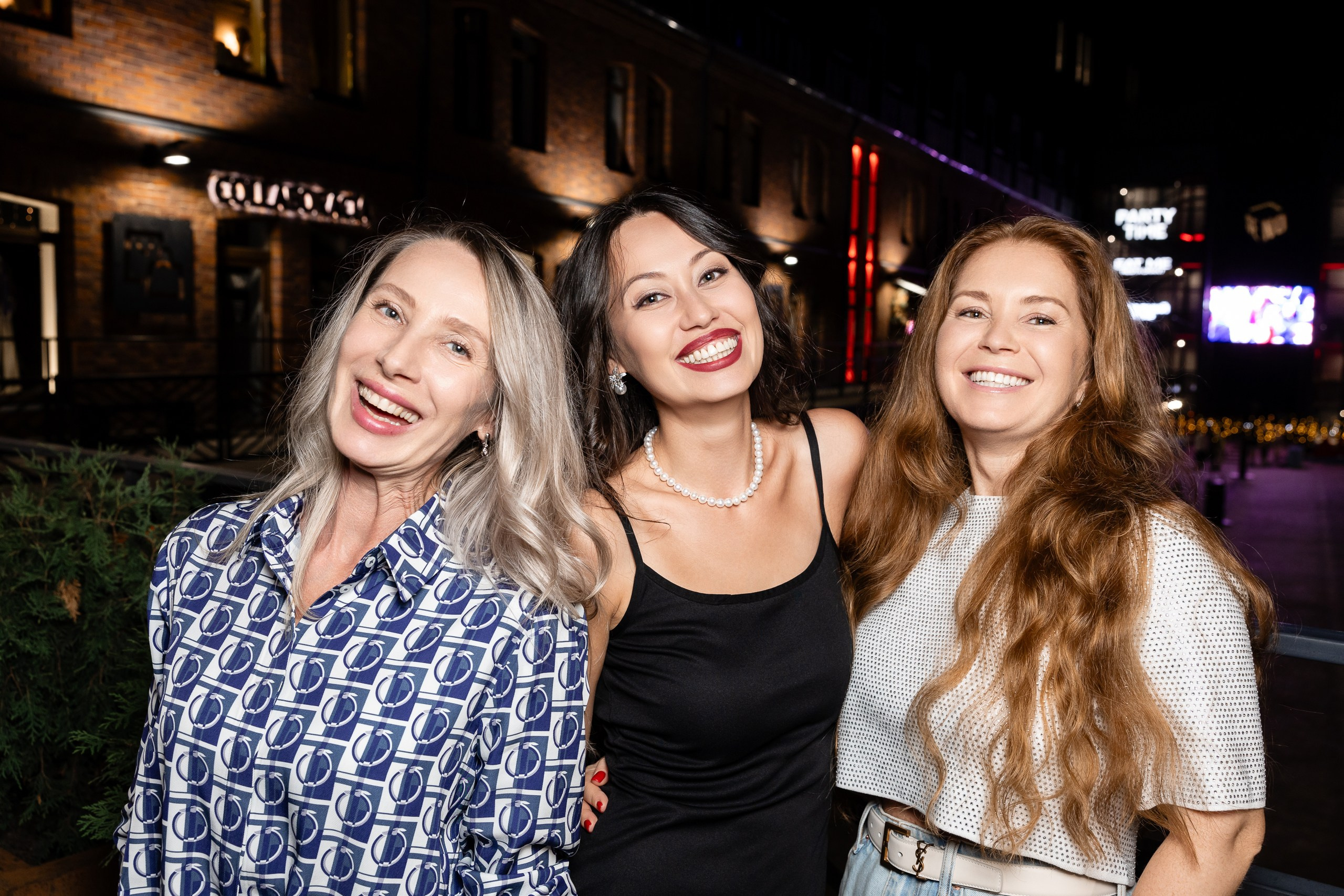 Выставка работ Дениса Шевчука в ресторане Attolini. Фотограф в Санкт-Петербурге — Сергей Петров