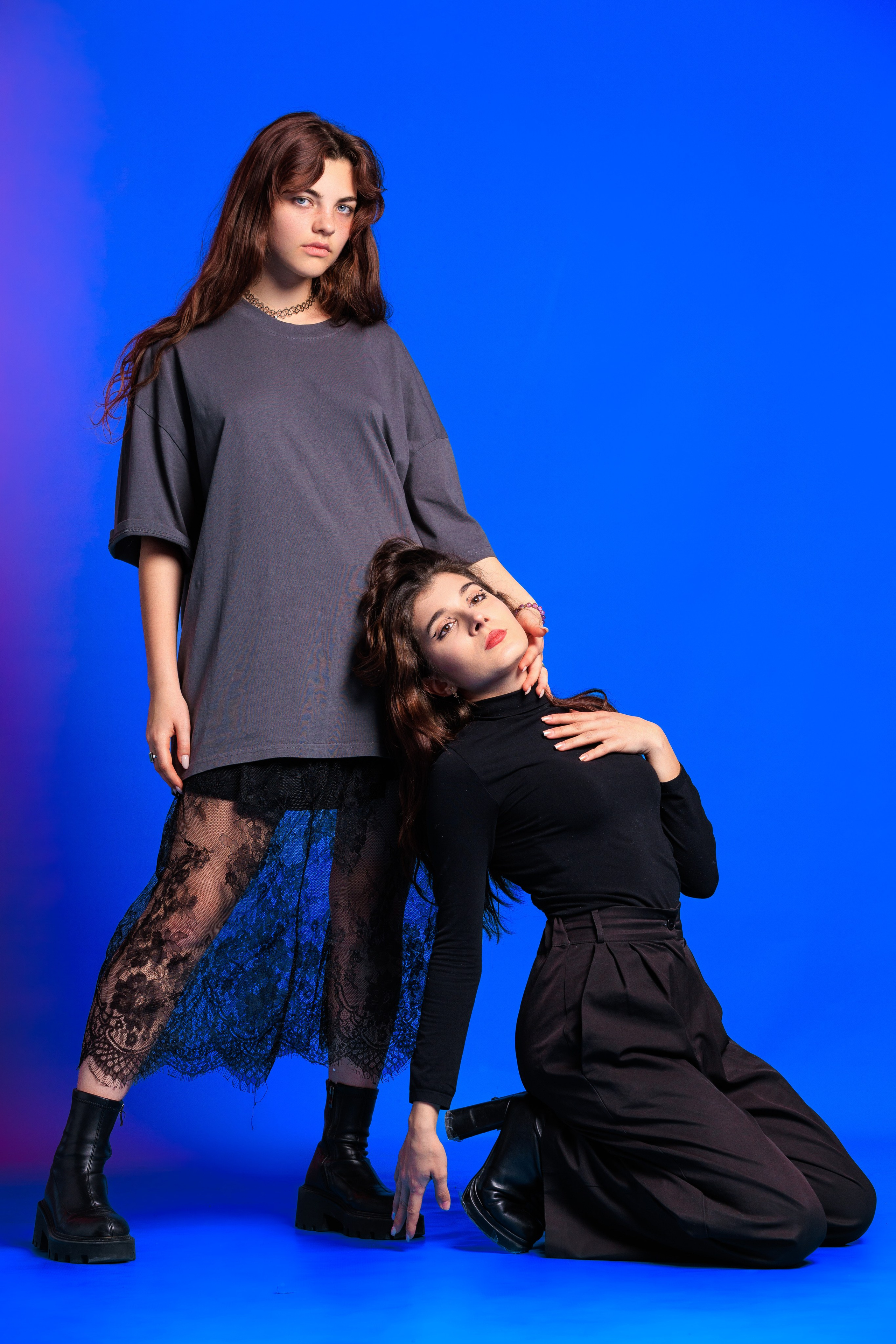 Смотреть фотки в фотостудии. Выпускные альбомы Геленджик, Новороссийск, Краснодар, Туапсе