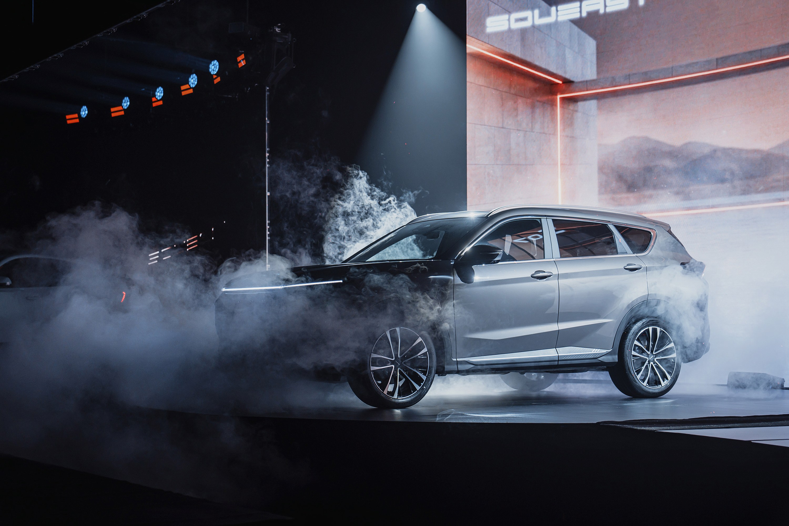 Презентация новых моделей SOUEAST. Фотограф TAULAN_1