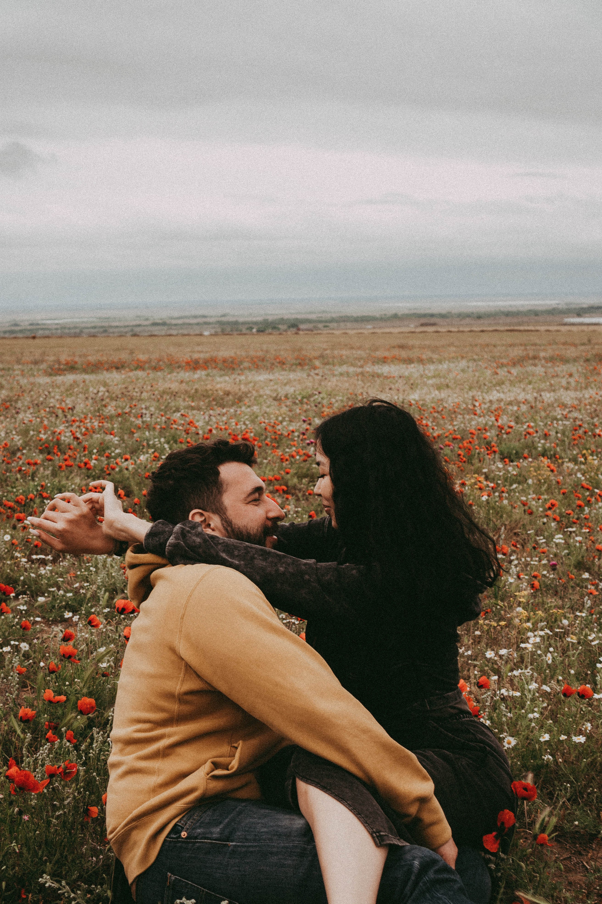 Любовь в маковом поле. Профессиональный фотограф, Санкт-Петербург — Виктория Богомолова