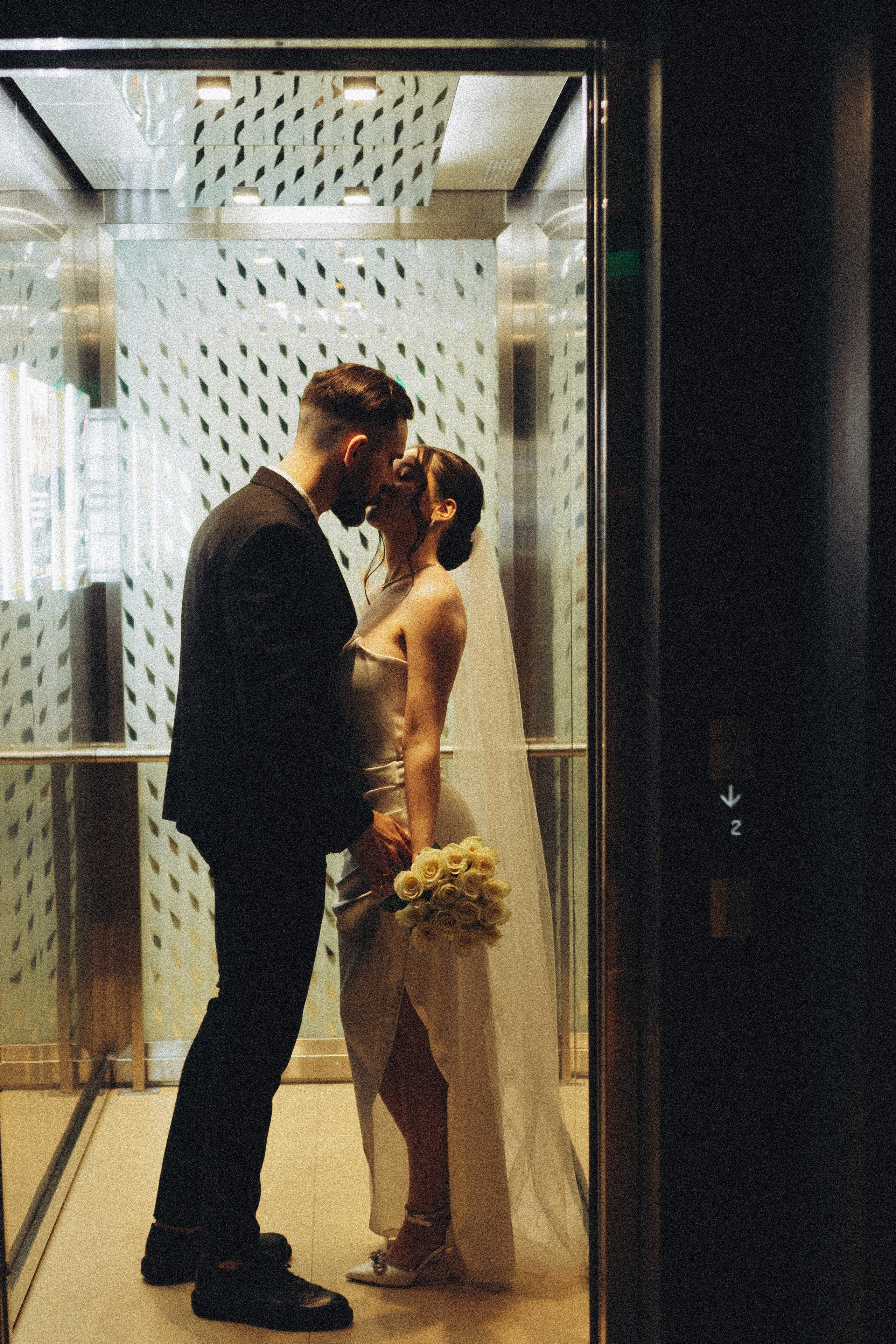 СВАДЕБНАЯ СЬЕМКА СБОРОВ ЖЕНИХА И НЕВЕСТЫ В ОТЕЛЕ И ТАКЖЕ ФОТОСЕССИИЯ В ОТЕЛЕЕ МЕГАПОЛИС БРЯНСК. Профессиональный фотограф, Санкт-Петербург — Виктория Богомолова