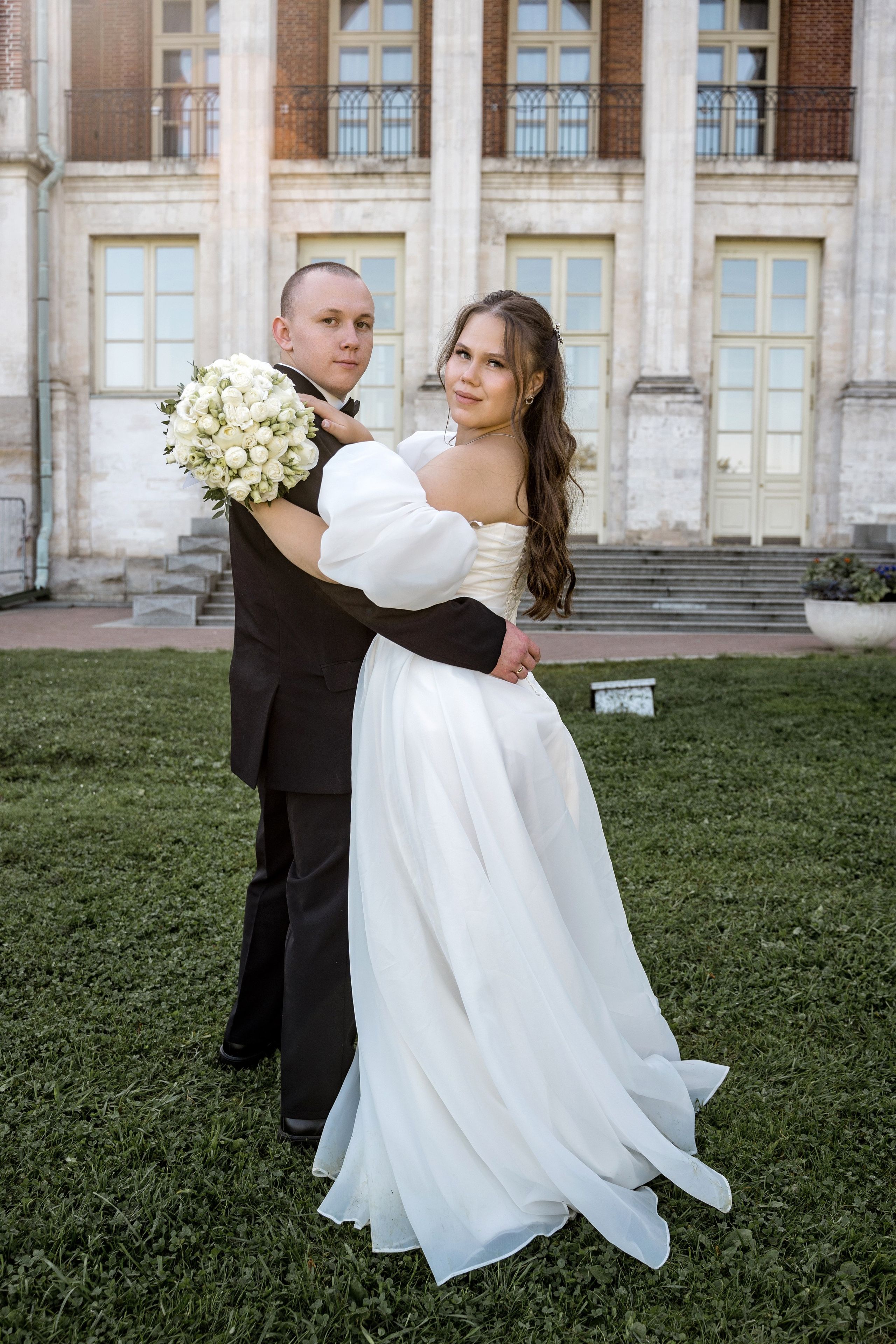 Елизавета и Артем. ЗАГС и прогулка. Фотограф и видеограф в Москве и Московской области Мария Вишня