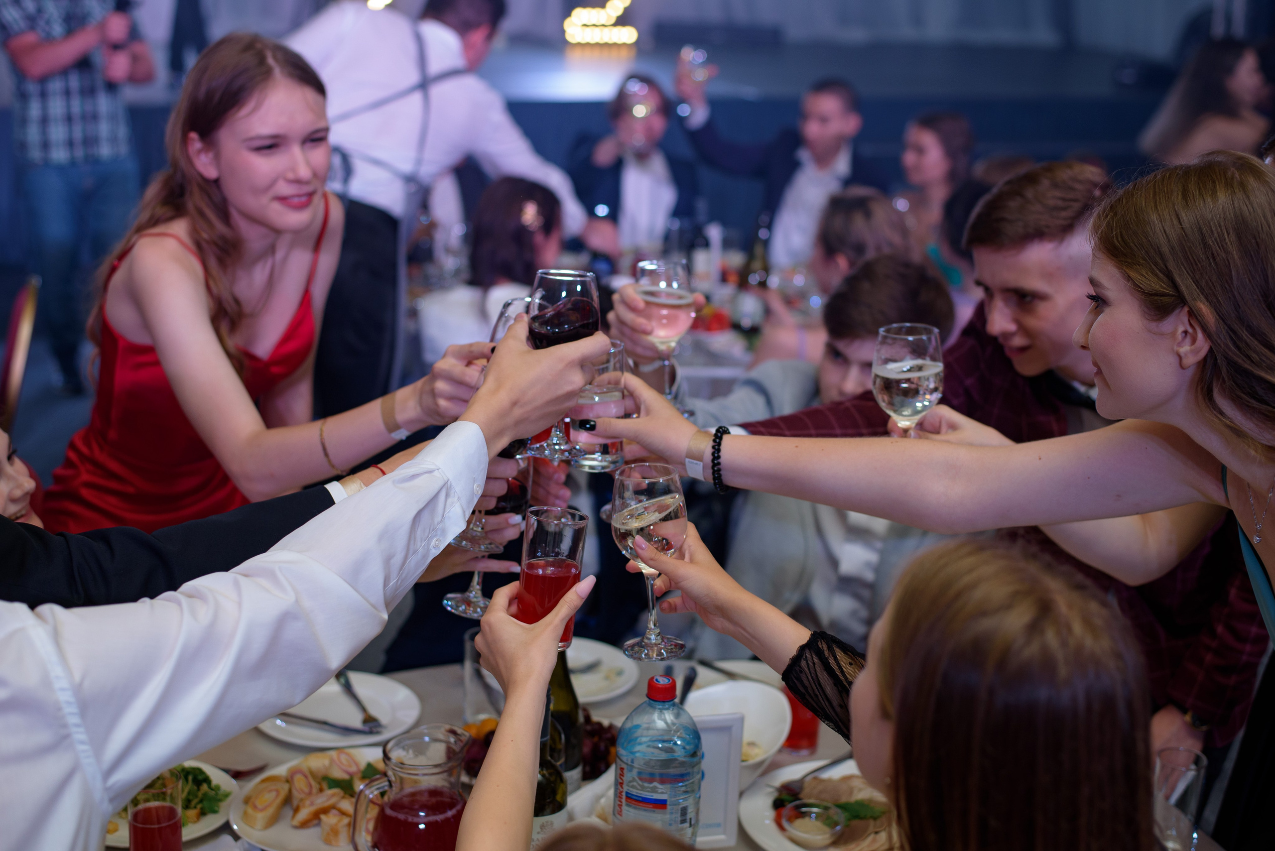 Выпускной 9-11классы. Выпускные книги Анапа Новороссийск Краснодар