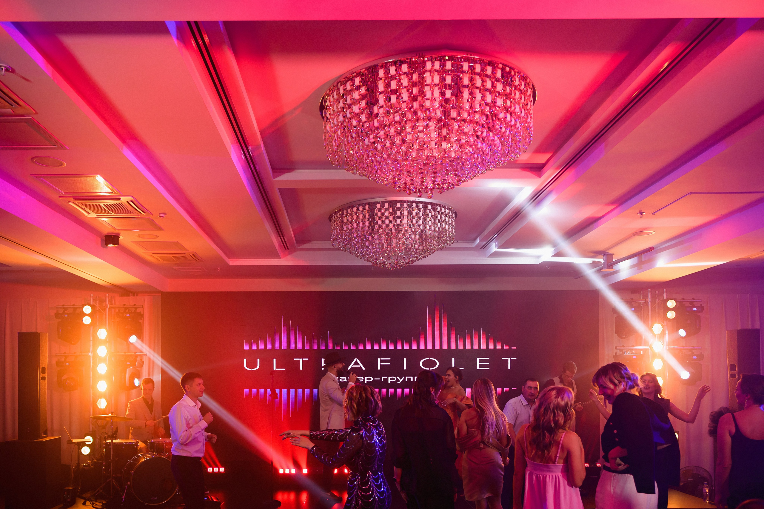 ДОМ-СТРОЙ. Свадебный фотограф в Новосибирске Алена Цизман