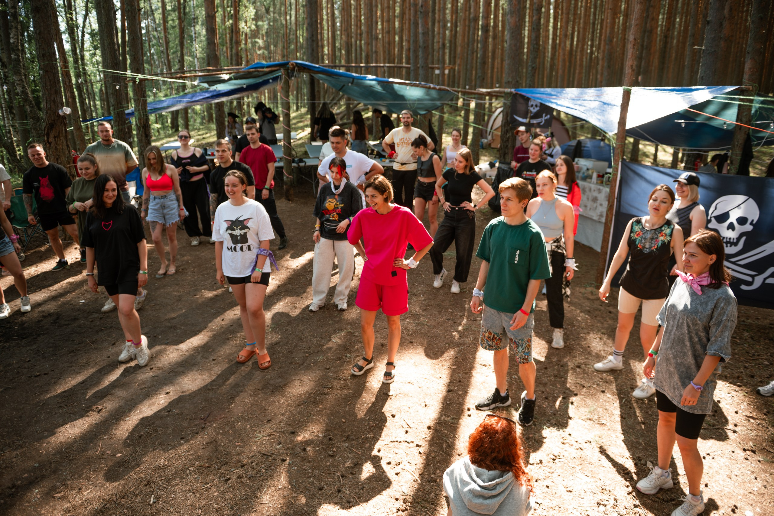 Лагерь пиратов для взрослых на острове на Волге. Фотограф Сергей Красильников