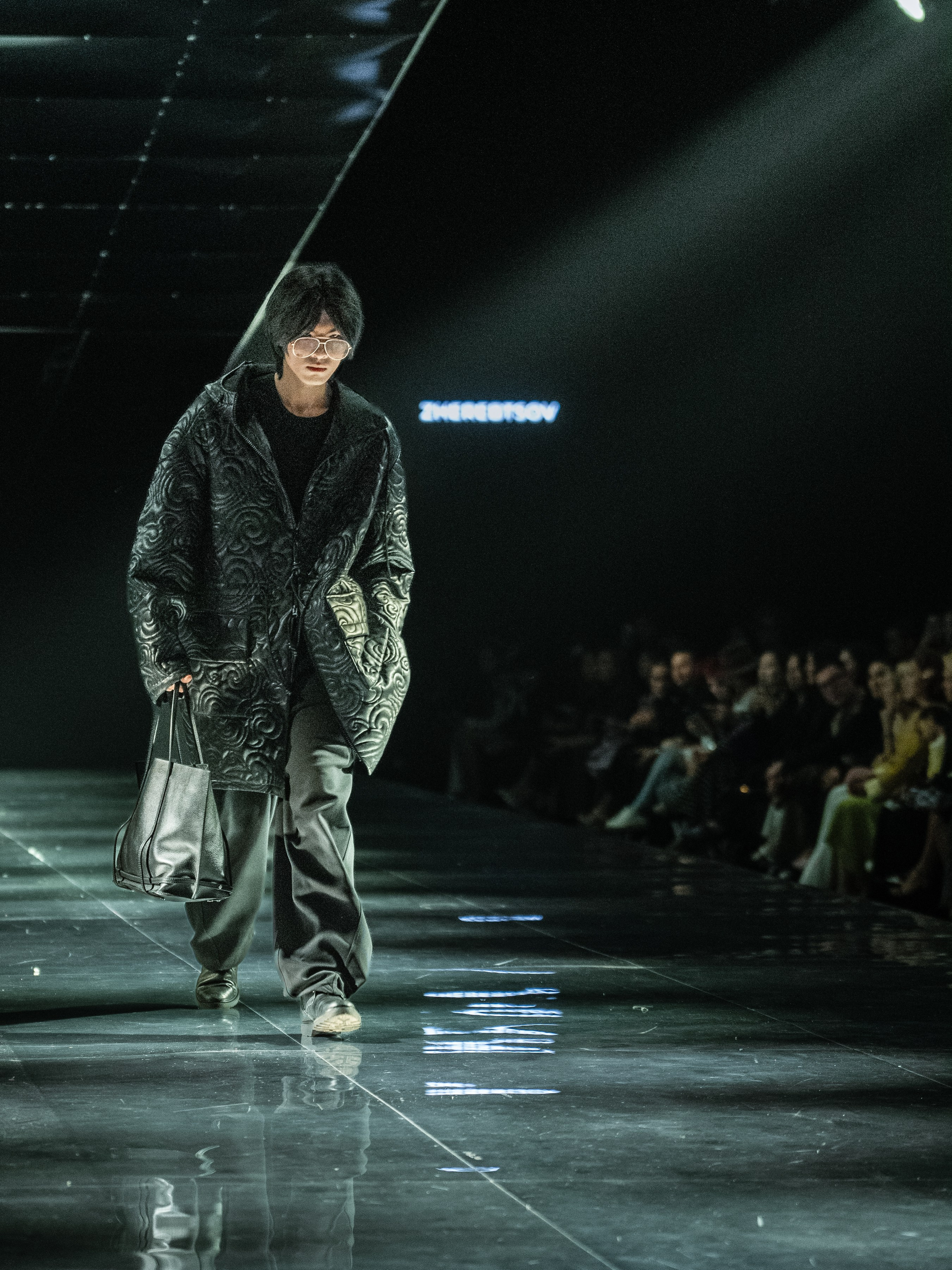 Visa Fashion Week Almaty Pre-Fall 2026 April Leonid Zherebtsov. Сайт Алматинского НЮ АРТ, будуар и фэшн фотографа Дениса Карпенко