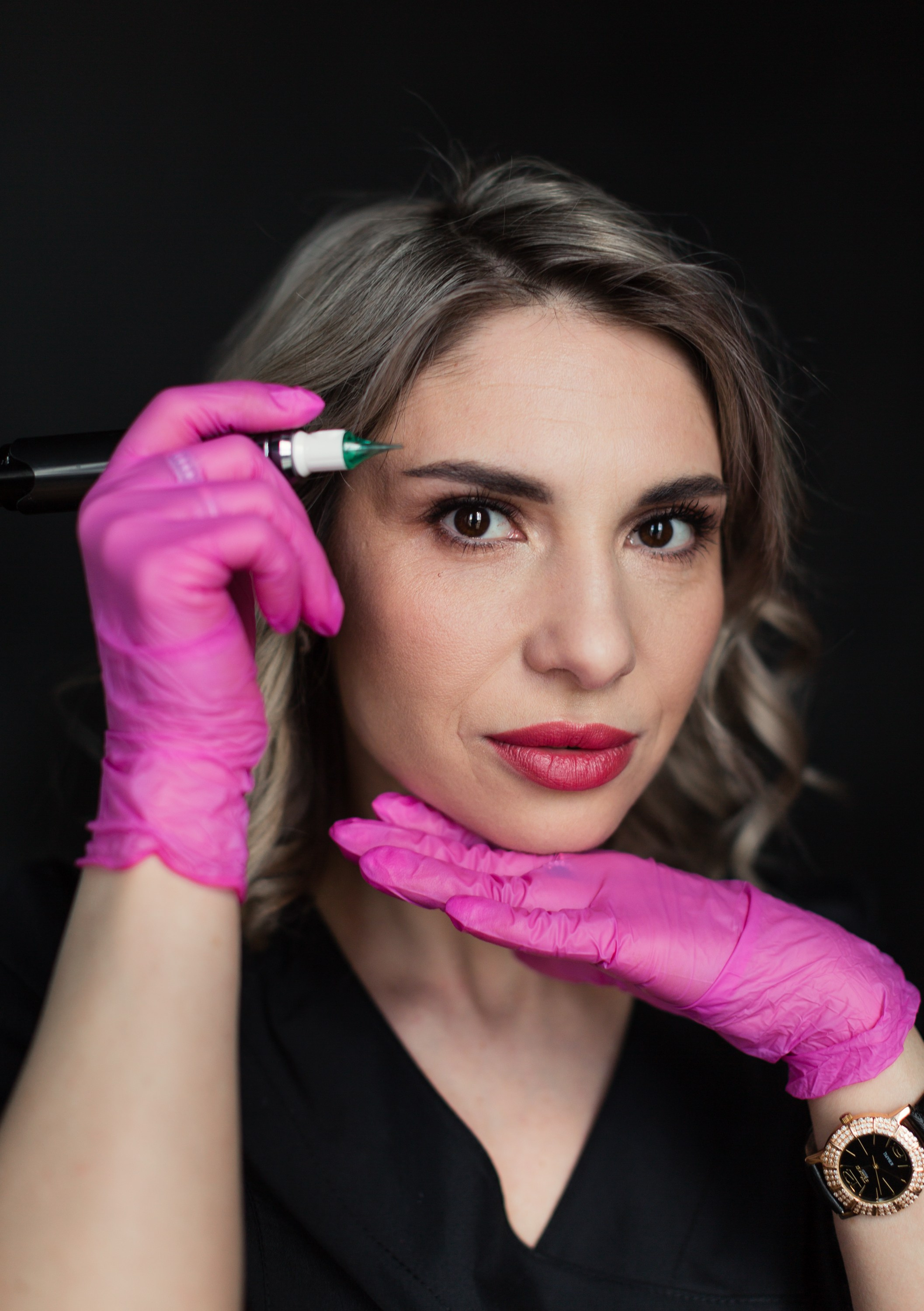 Наталья эксперт по перманентному макияжу. Портретный фотограф в Красноярске Акифьева Евгения