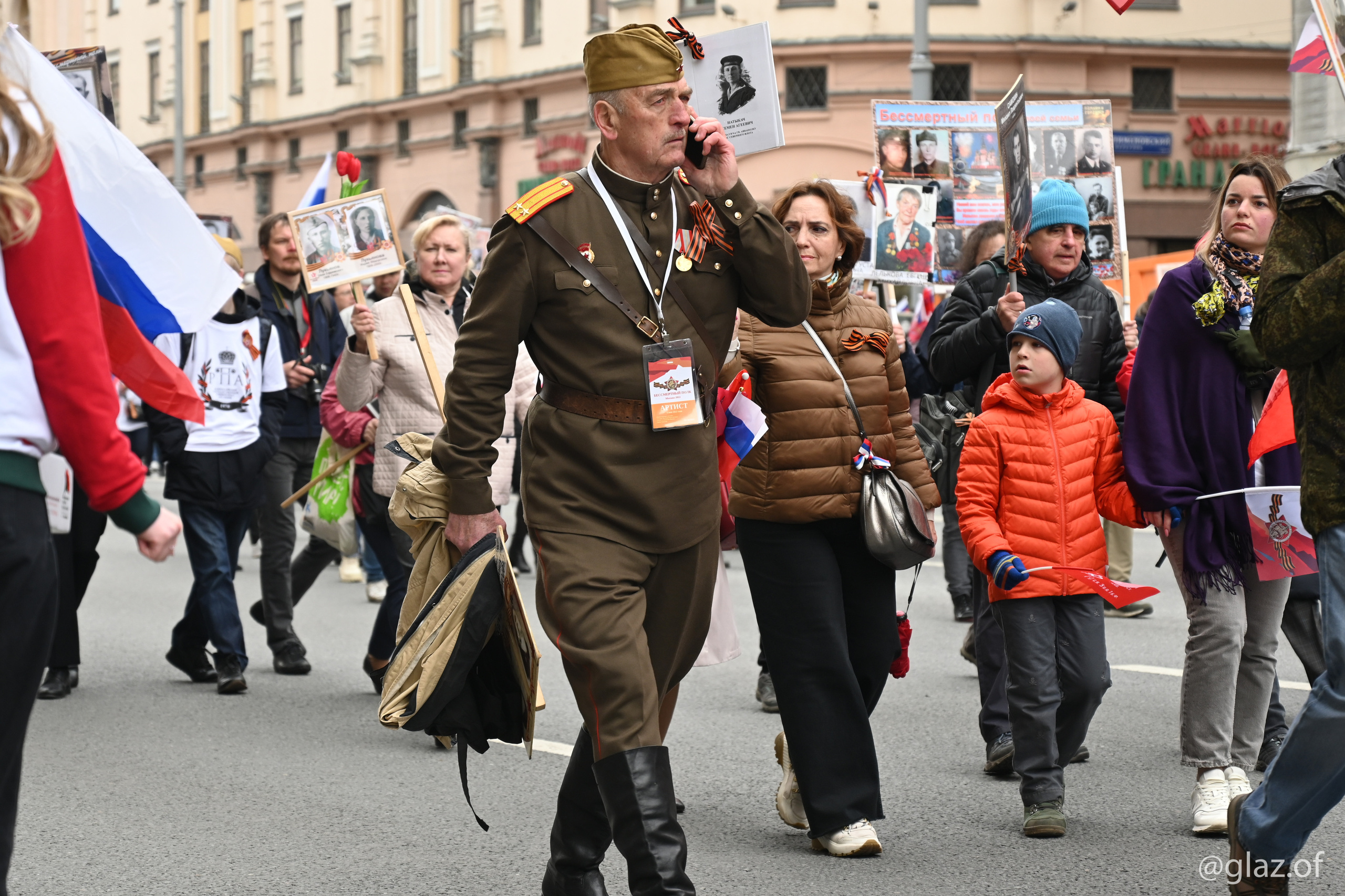 Бессмертный полк. 9-е мая 2022 года. Фотограф Москва Александр Глазов