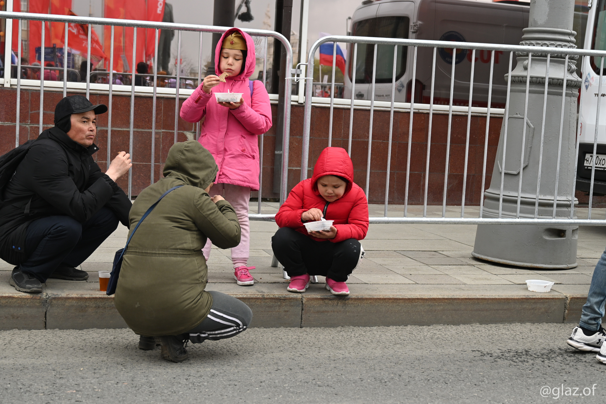 Бессмертный полк. 9-е мая 2022 года. Фотограф Москва Александр Глазов