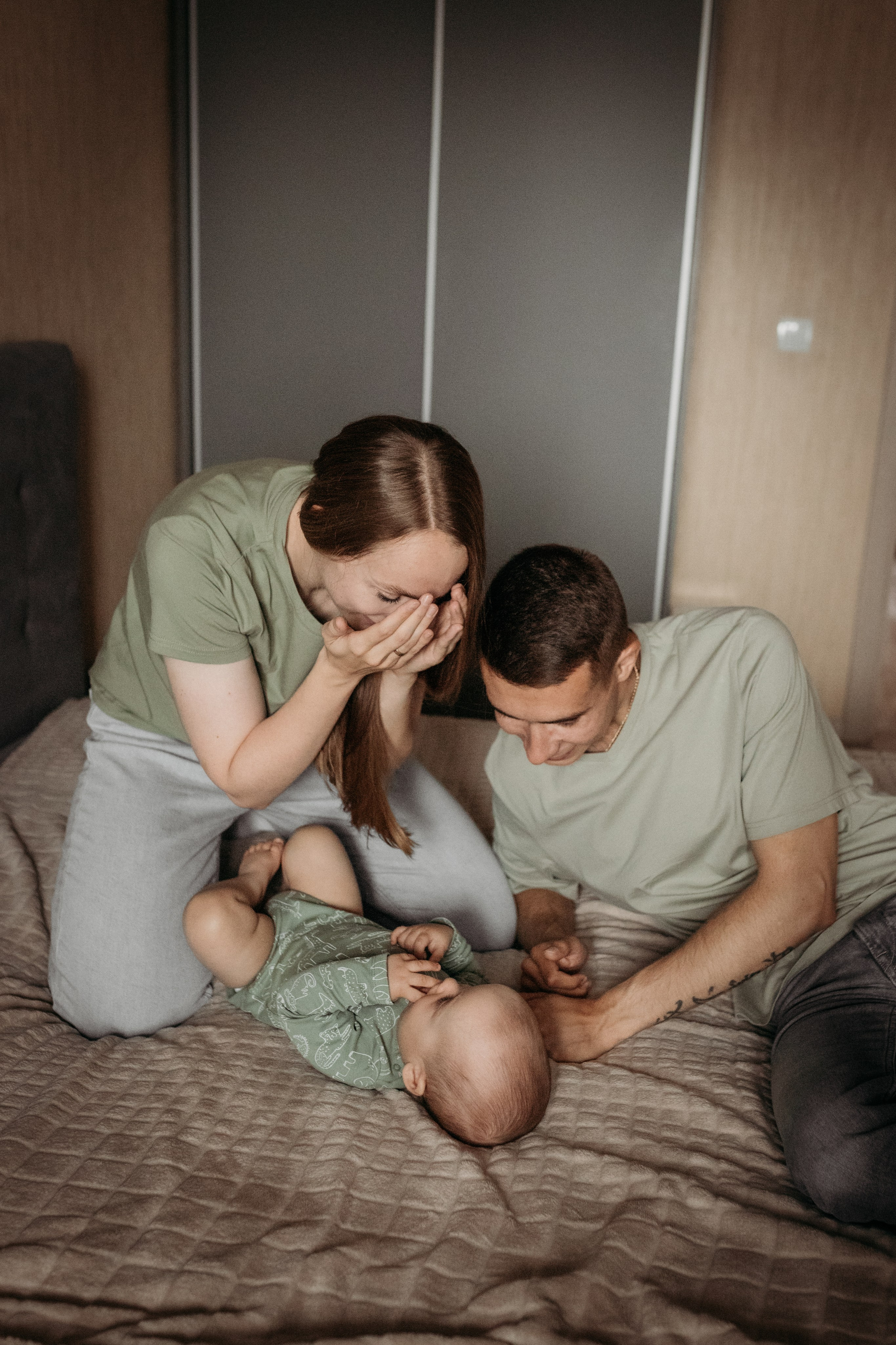 Лайфстайл lifestyle фотосессия новорожденного Барнаул. Фотограф новорожденных в г. Барнаул Ренпенинг Катерина