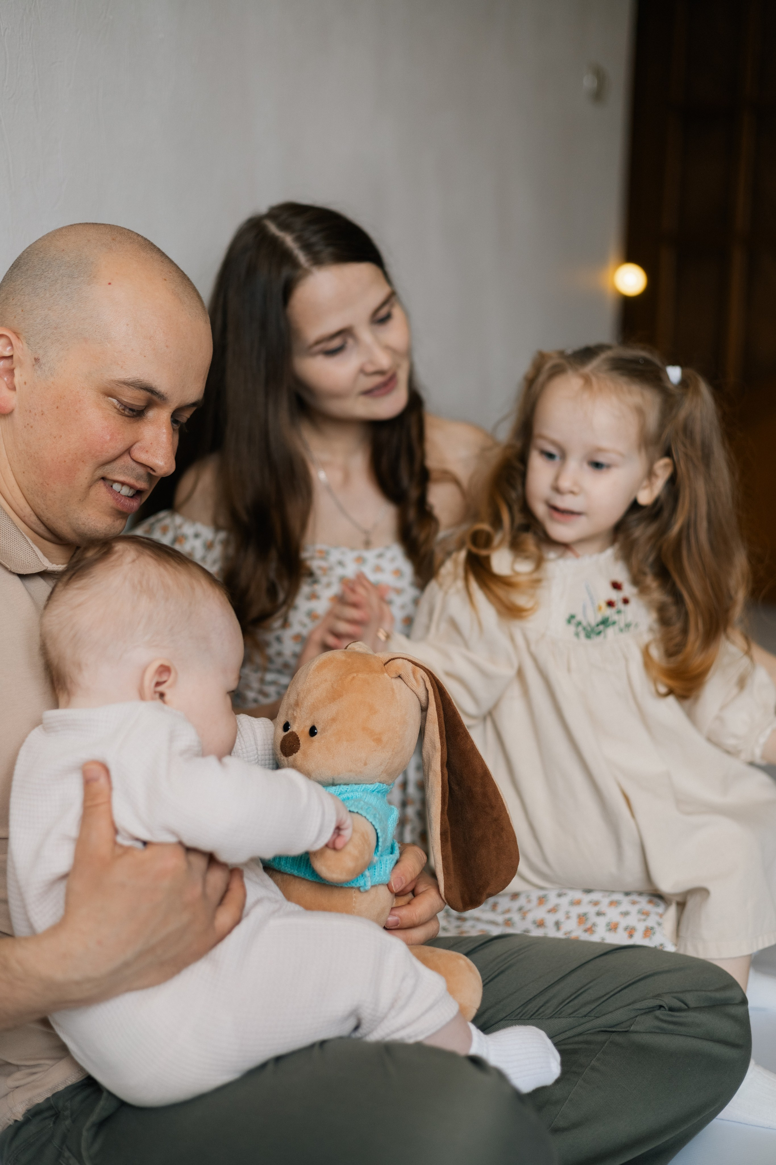 Наташа, Вова, Машенька и Паша. Ваш фотограф