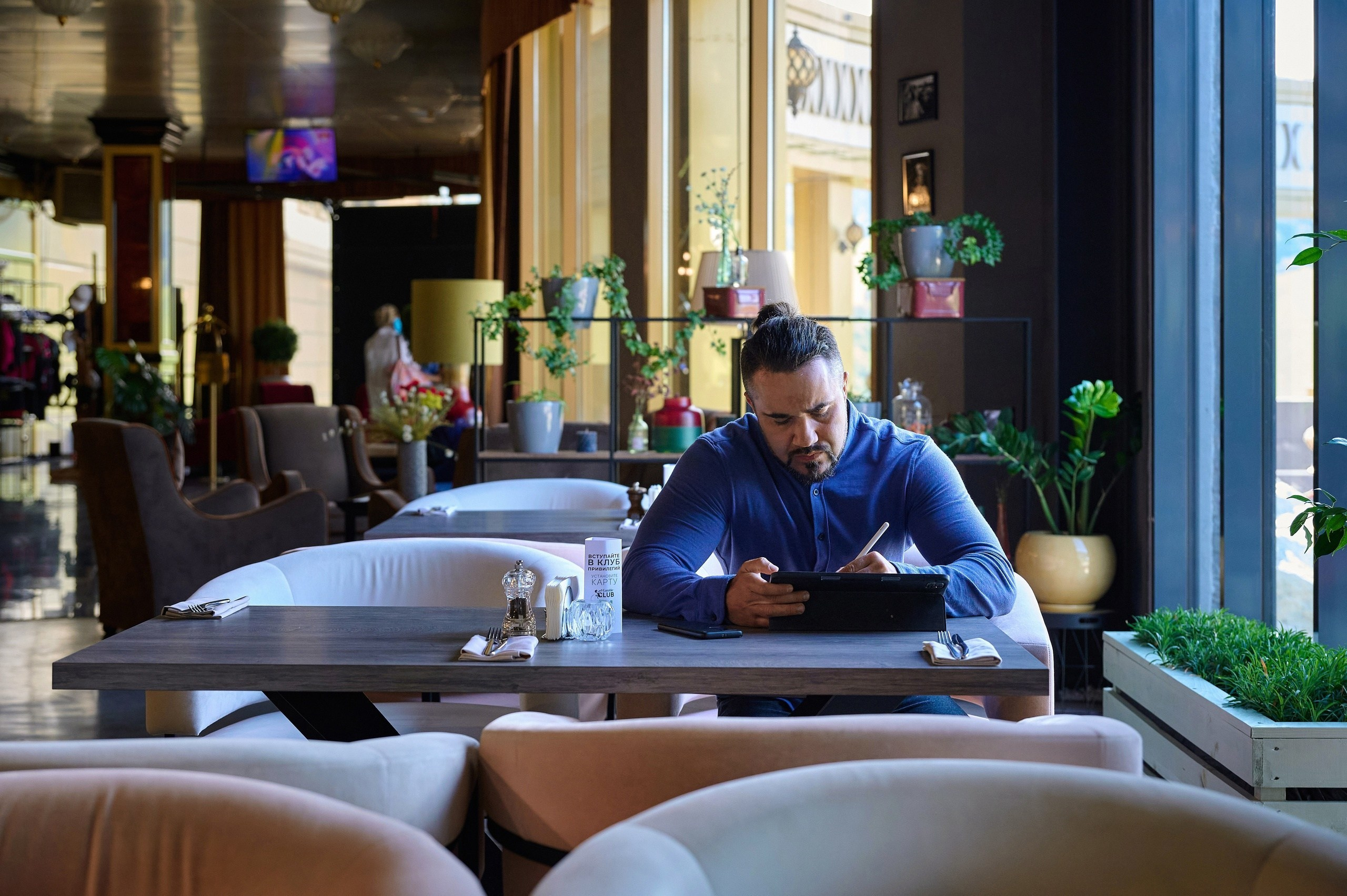 Фотограф для бизнеса в Горном Алтае: коммерческие съёмки и личный бренд. Фотограф Опыт Качество Скорость Горный Алтай Барнаул