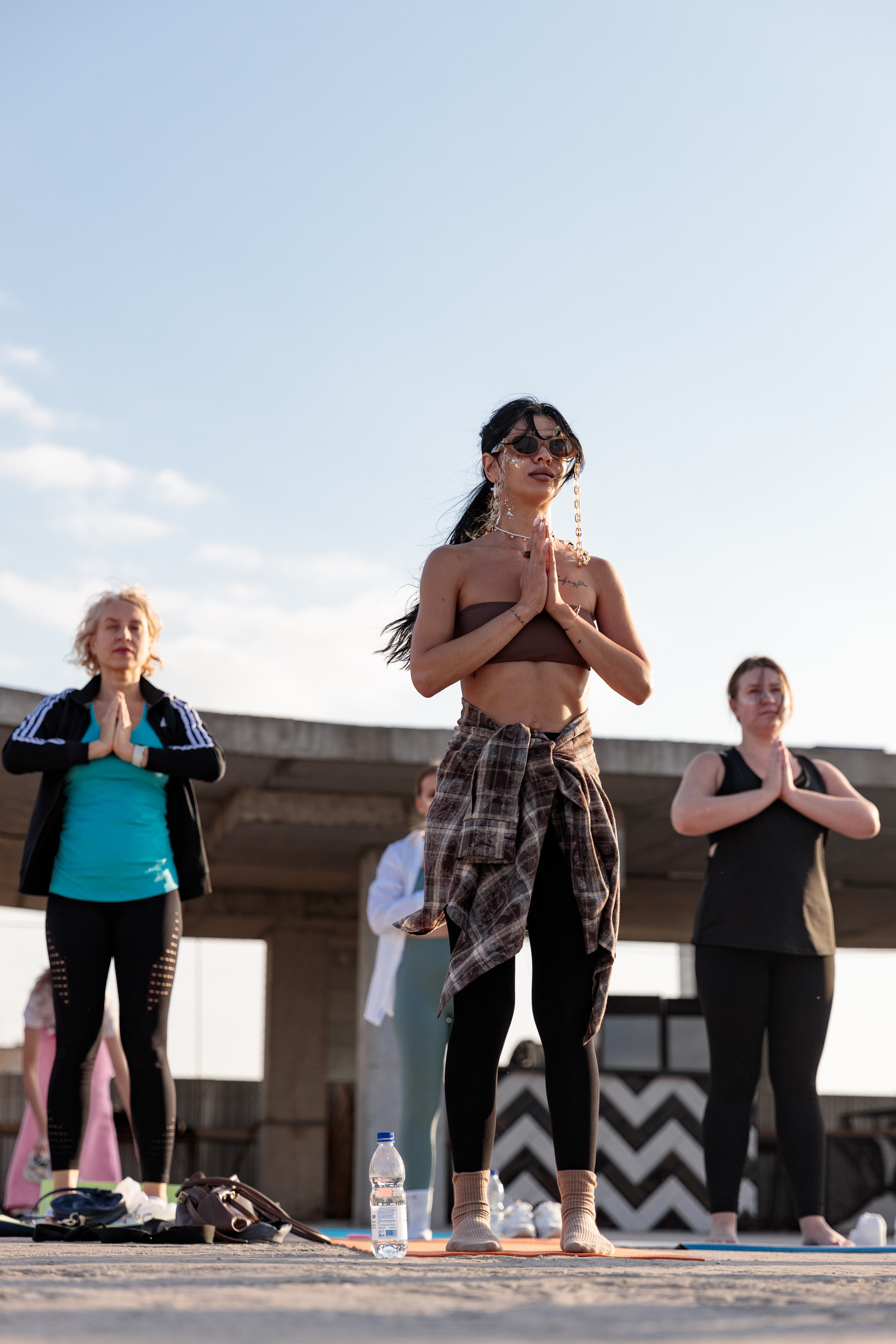Йога на крыше манежа. Арт фотограф в Саратове, Александр Леонтьев