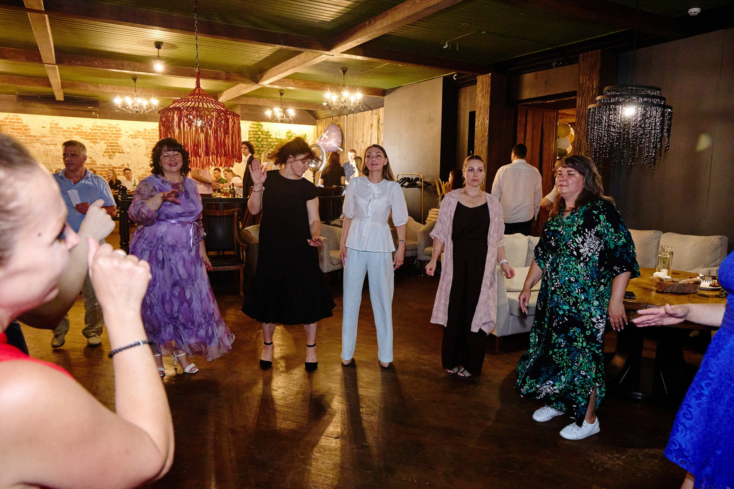 Выпускной 35 Сош. Фотограф Выпускные альбомы Таганрог Сергей Коробченко