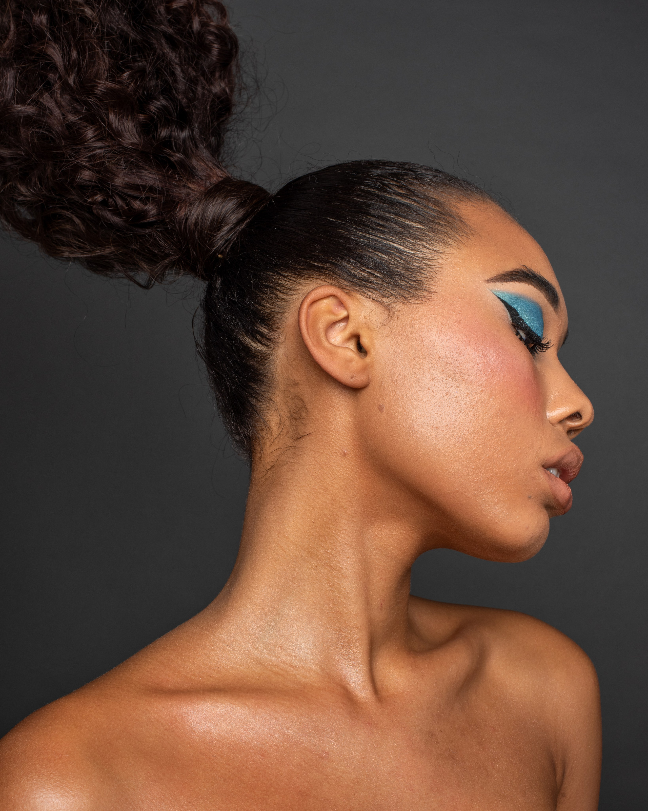 Услуги. Профессиональная ретушь фотографии в Москве