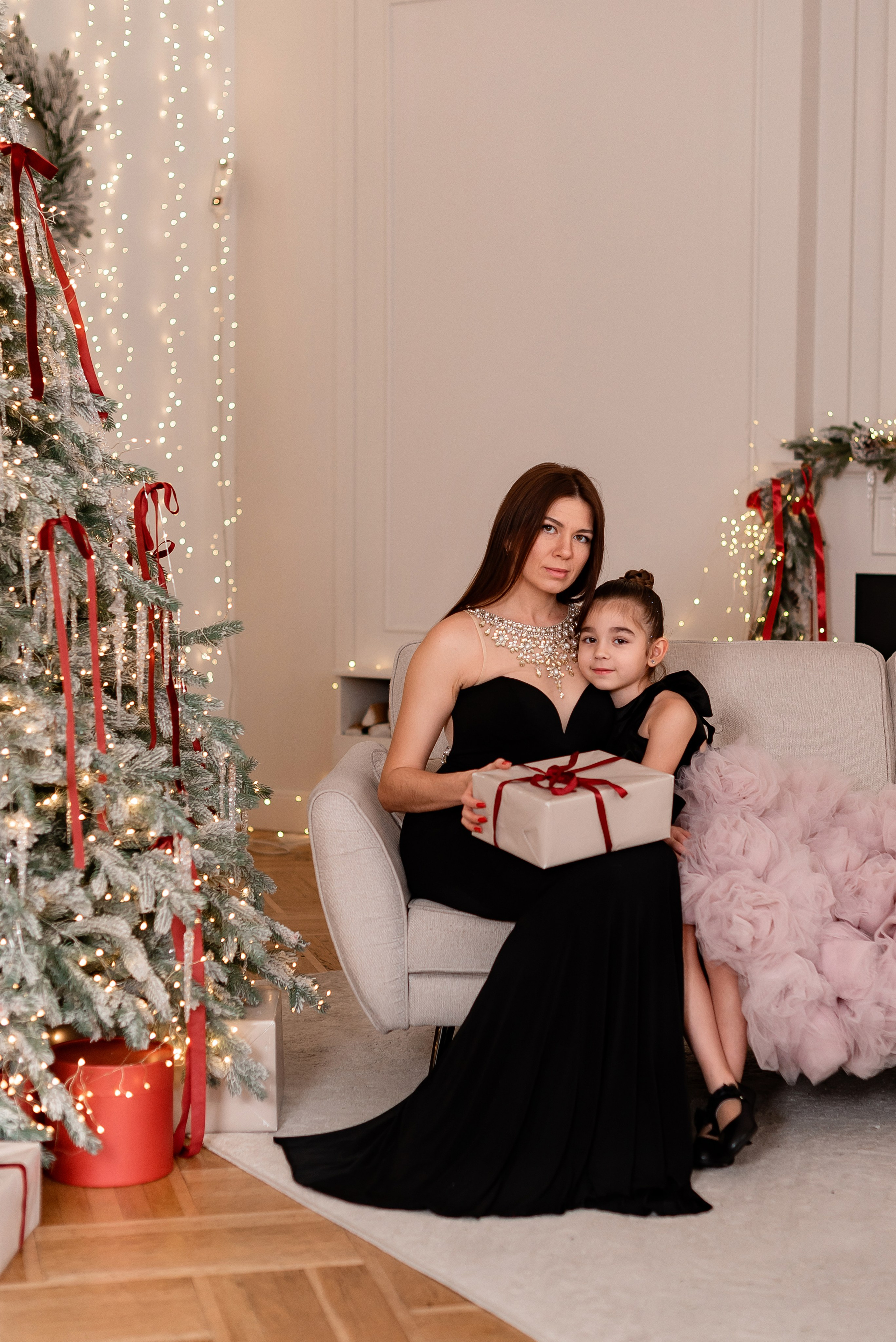 Юля и Варя Новогодняя. Фотограф Татьяна Иванчикова