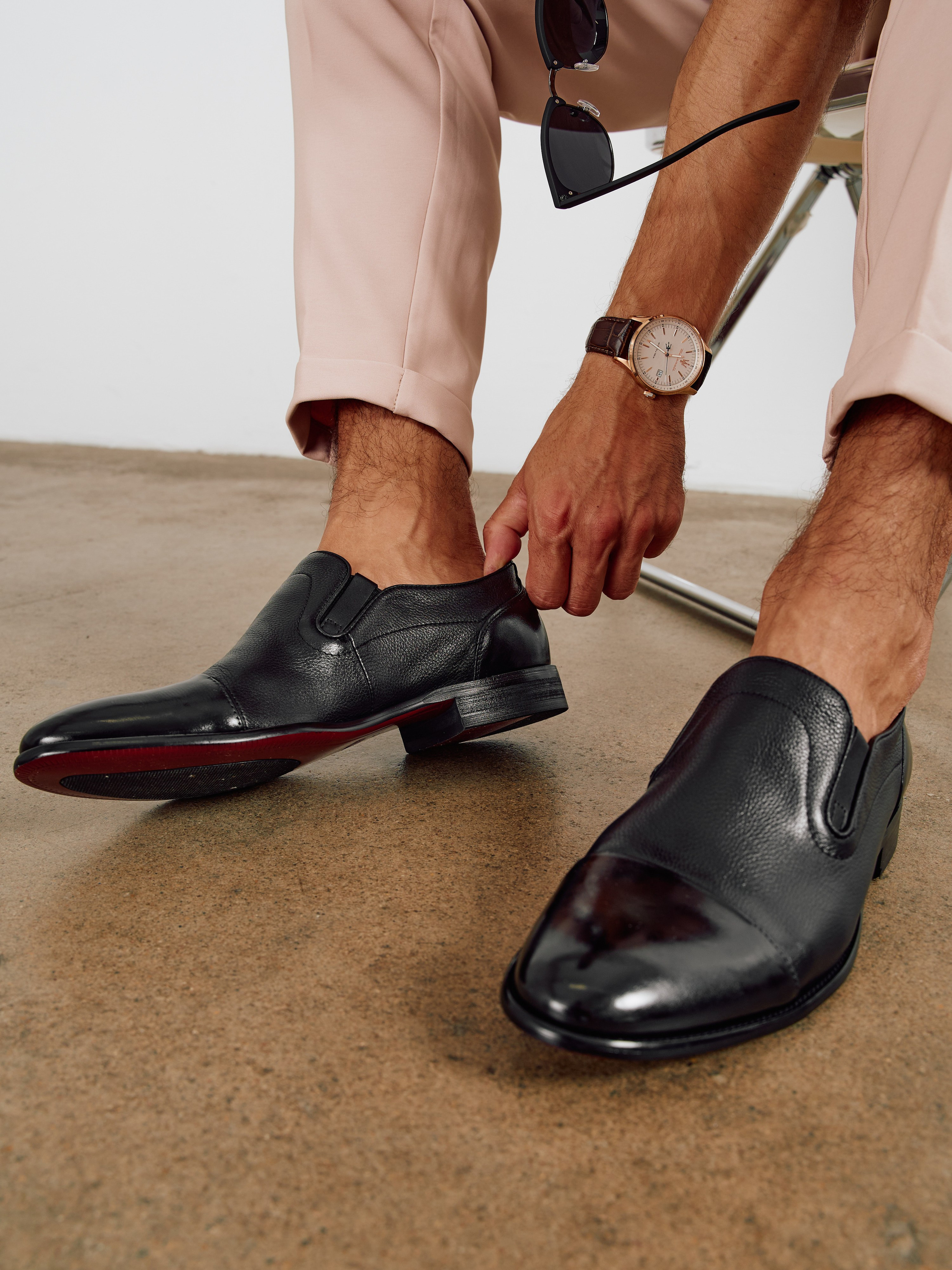 Обувь. Фотограф для маркетплейсов в Москве