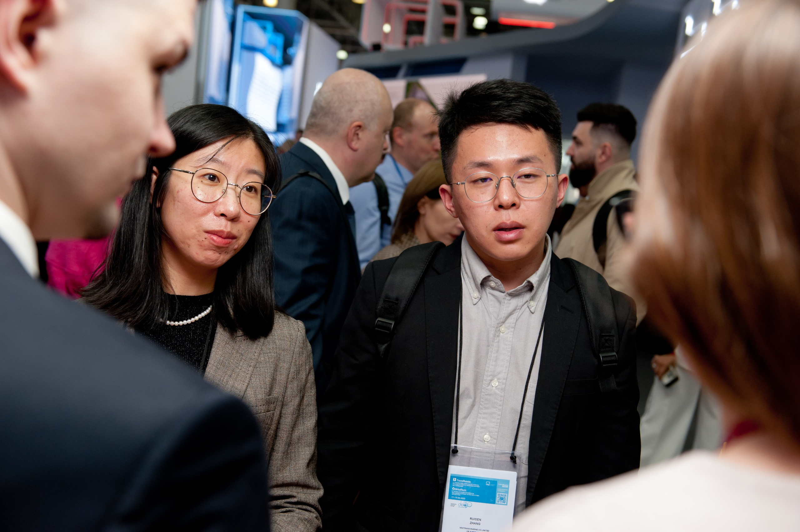 Работа выставочного стенда ПГК. Репортажный фотограф и видеограф Слава Думчев. Тимбилдинги, отчетники, корпоративы