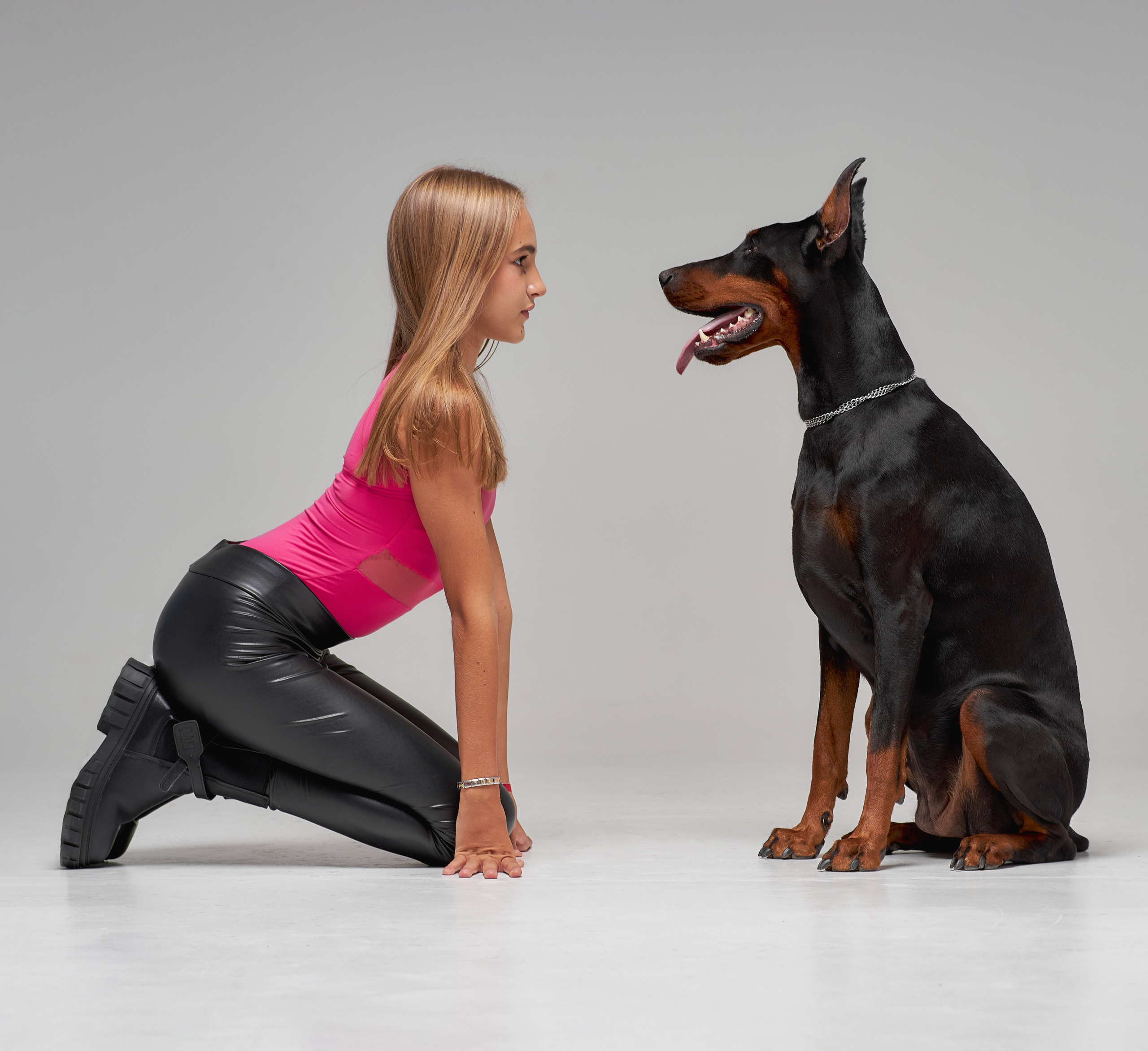 Николь с доберманом. Фотограф в городе Ростов-на-Дону Лариса Черных