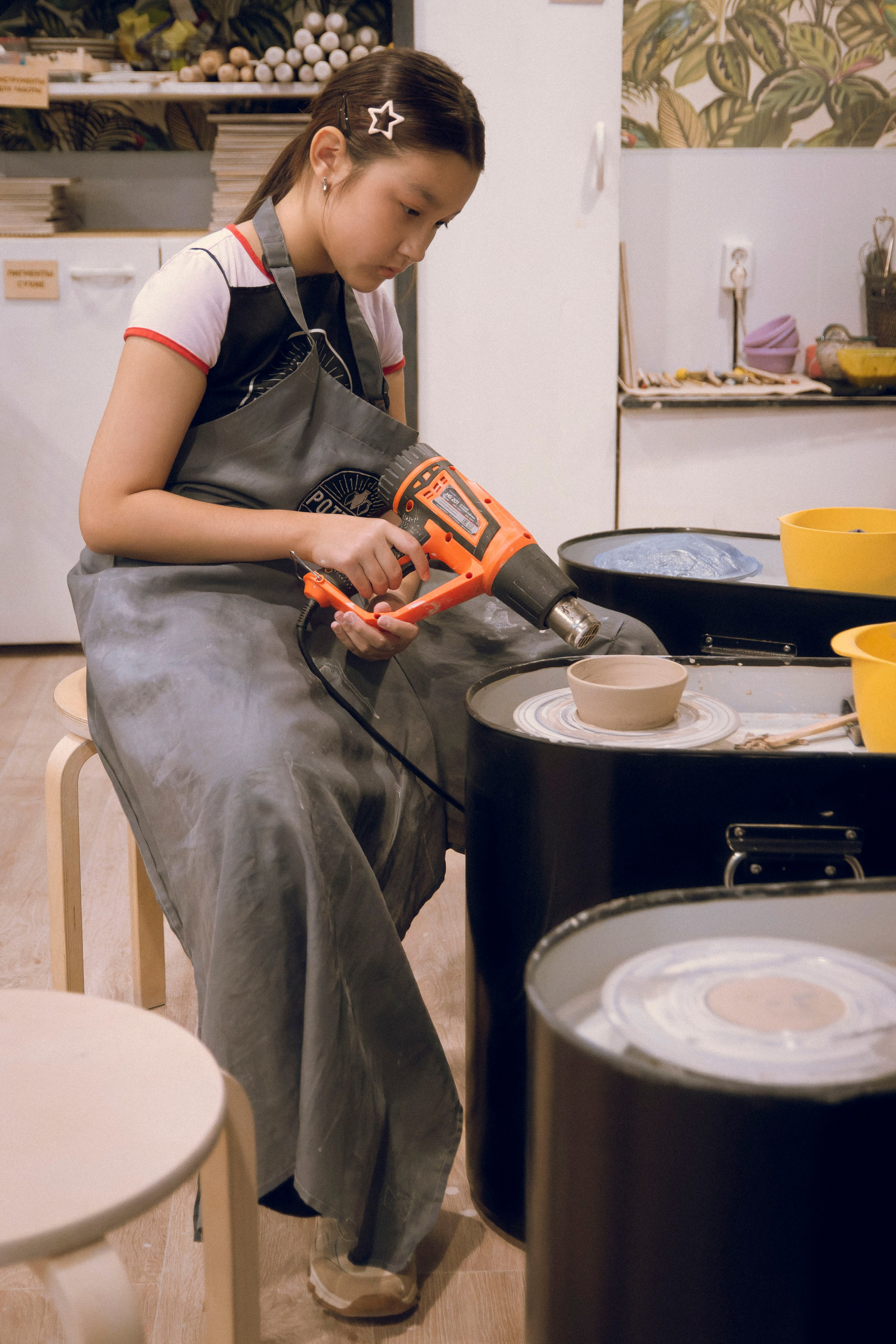 В гончарной мастерской. Плак или Квак