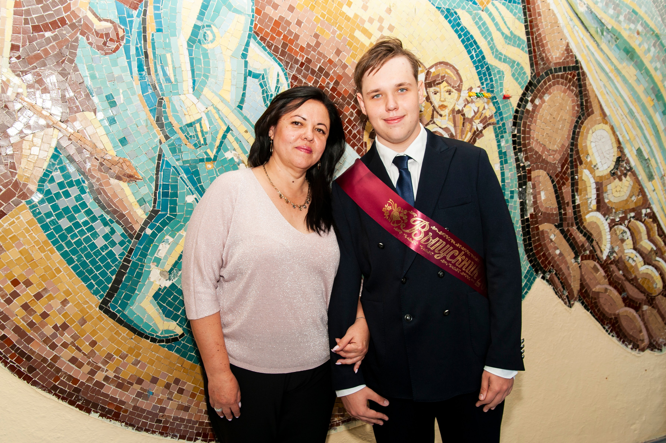 Последний Звонок МАОУ СОШ № 17 им. Эдуарда Есаяна — Архипо-Осиповка. Свадебный и семейный фотограф Денис Лукьянов в Краснодаре, Краснодарском крае и Республике Крым