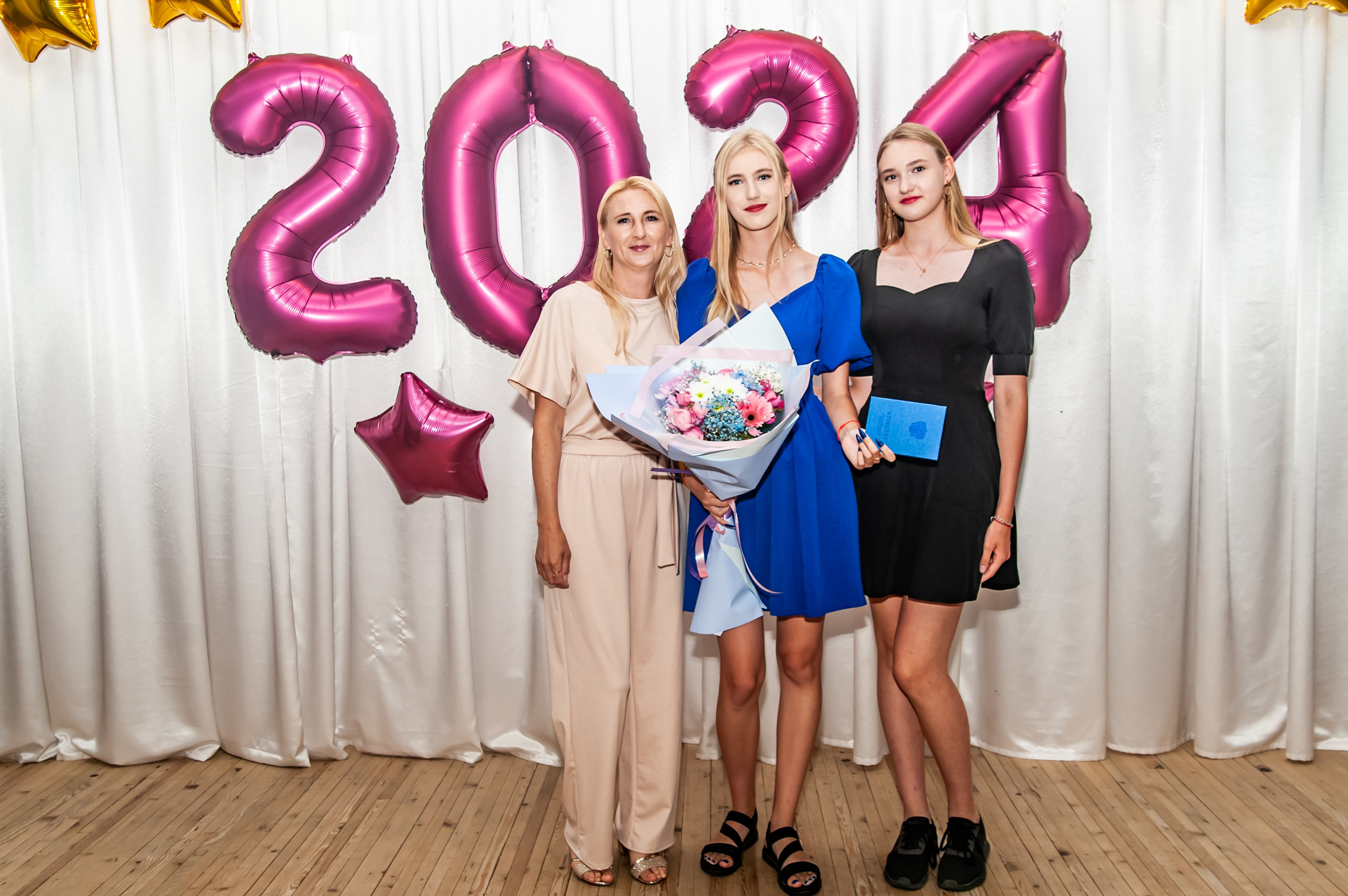 Выпускной МАОУ СОШ № 17 им. Эдуарда Есаяна. Свадебный и семейный фотограф Денис Лукьянов в Краснодаре, Краснодарском крае и Республике Крым