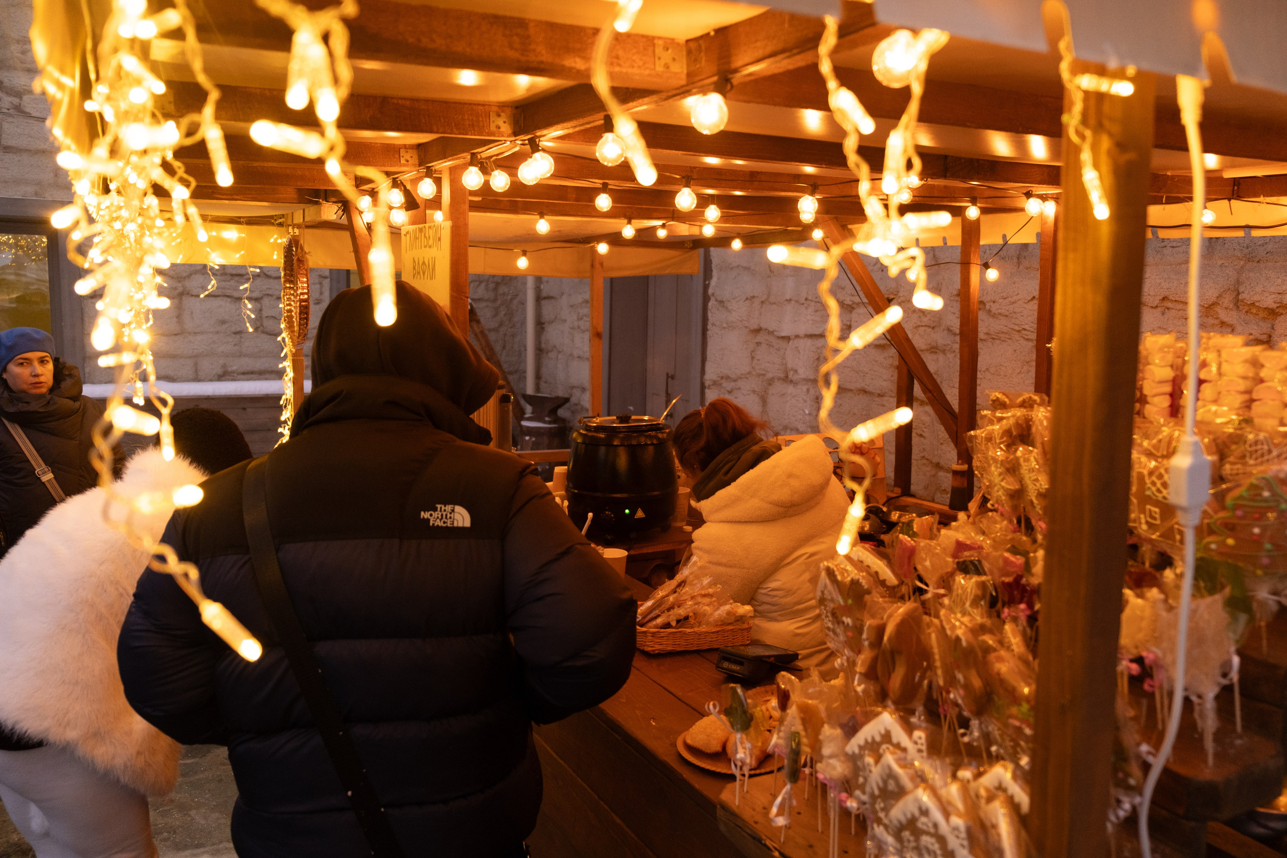 Новогодний репортаж из парка «Новый Херсонес» | Фотограф Илья Желдак. Профессиональная фотосъемка в Крыму. Натуральные эмоции и живые кадры. Забронируйте дату прямо сейчас!