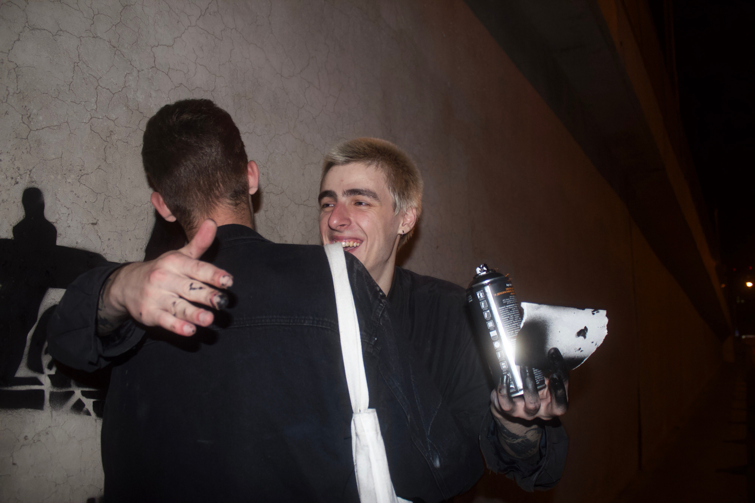 Процесс граффити. Концертный и портретный фотограф в Москве Соня Спросонья