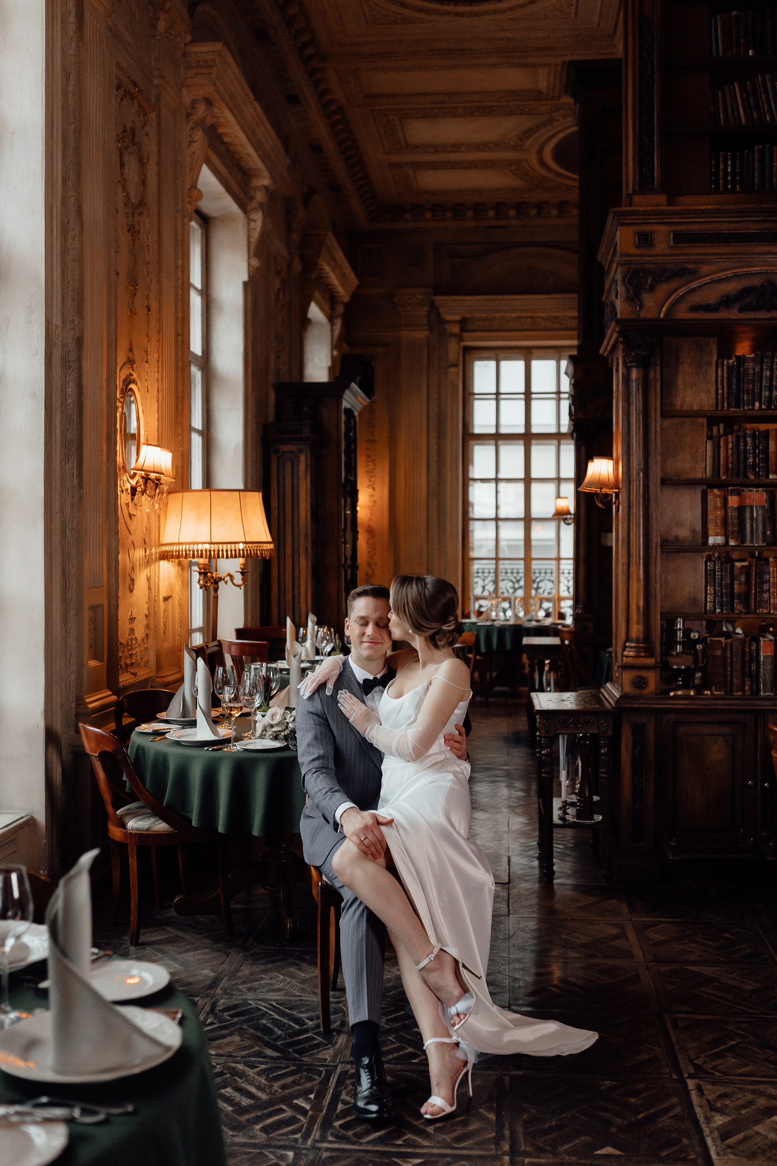 Свадебная фотосессия в кафе Пушкин