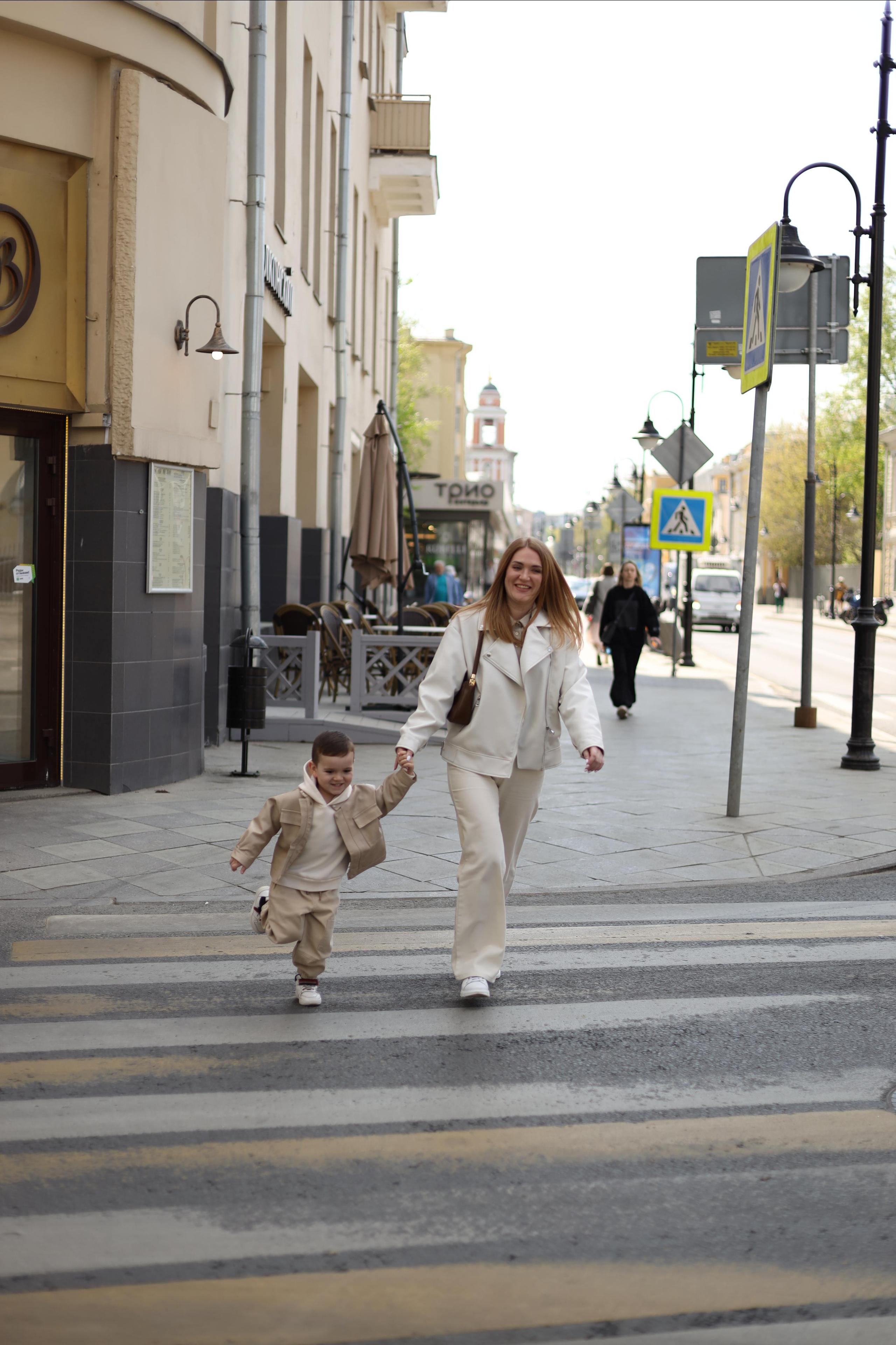 Кристина и ее сыночек. Фотограф в г. Москве Армина Карапетян